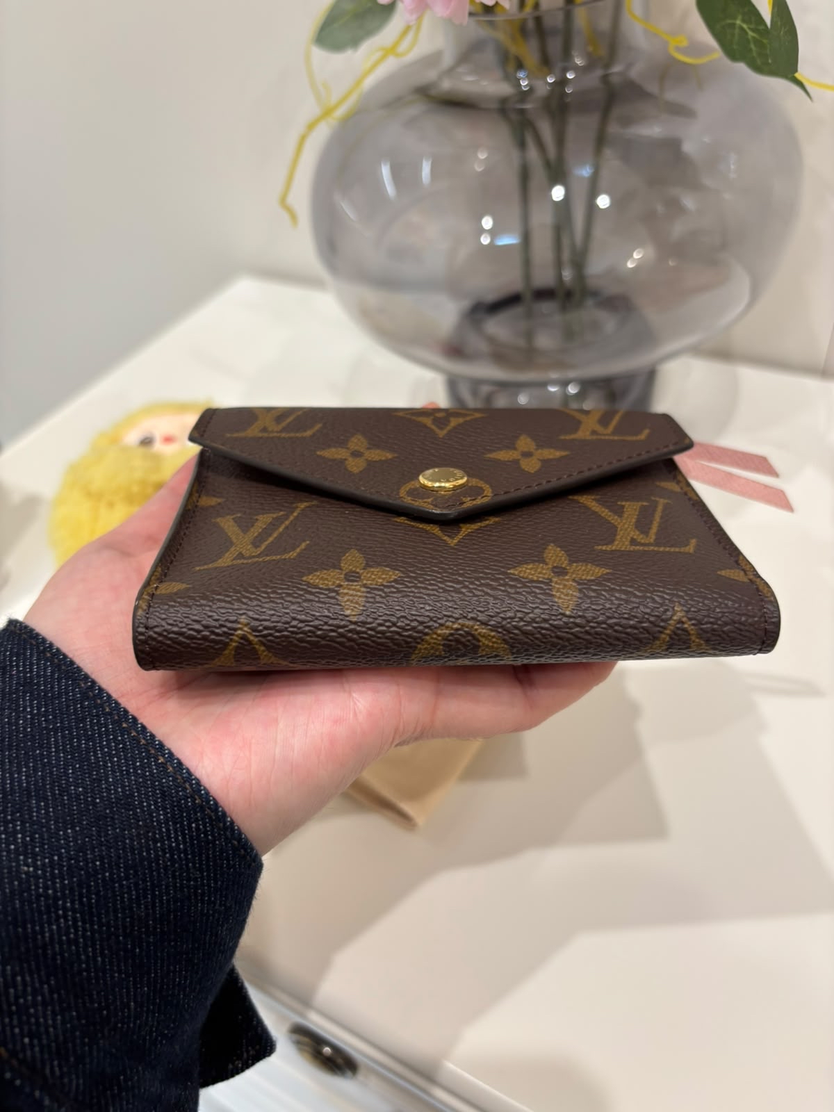 Lv victorine wallet 100%Authentic, 98%new ✅Dust bag 