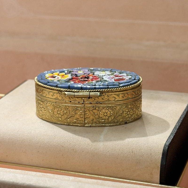 Vintage Italian Glass Mosaic PillBox / Trinket Box (C046)