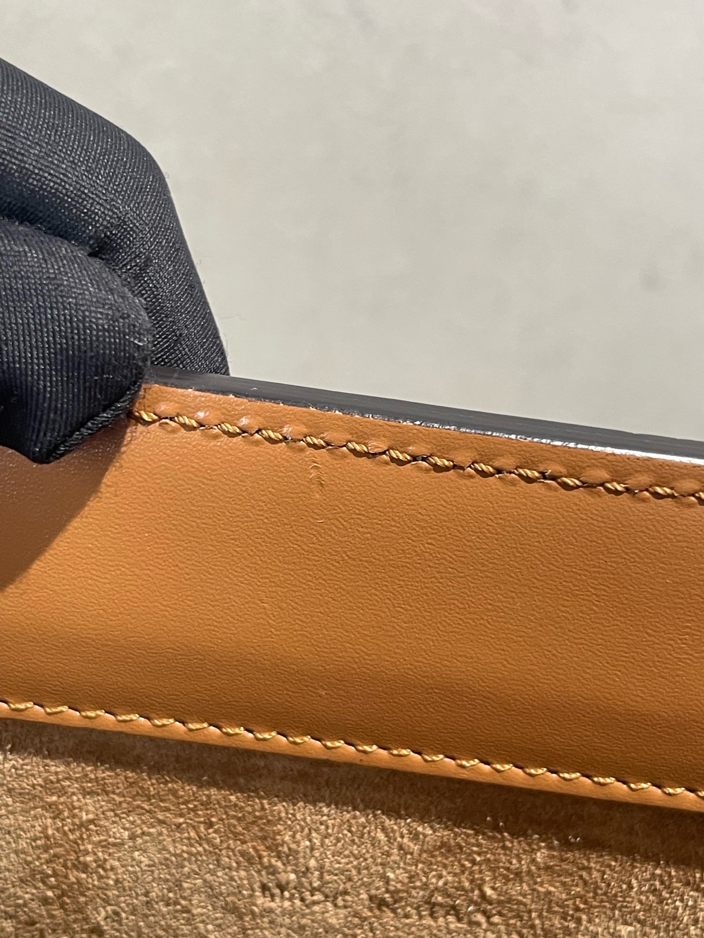 【預訂貨品】FENDI焦糖色金扣風琴包