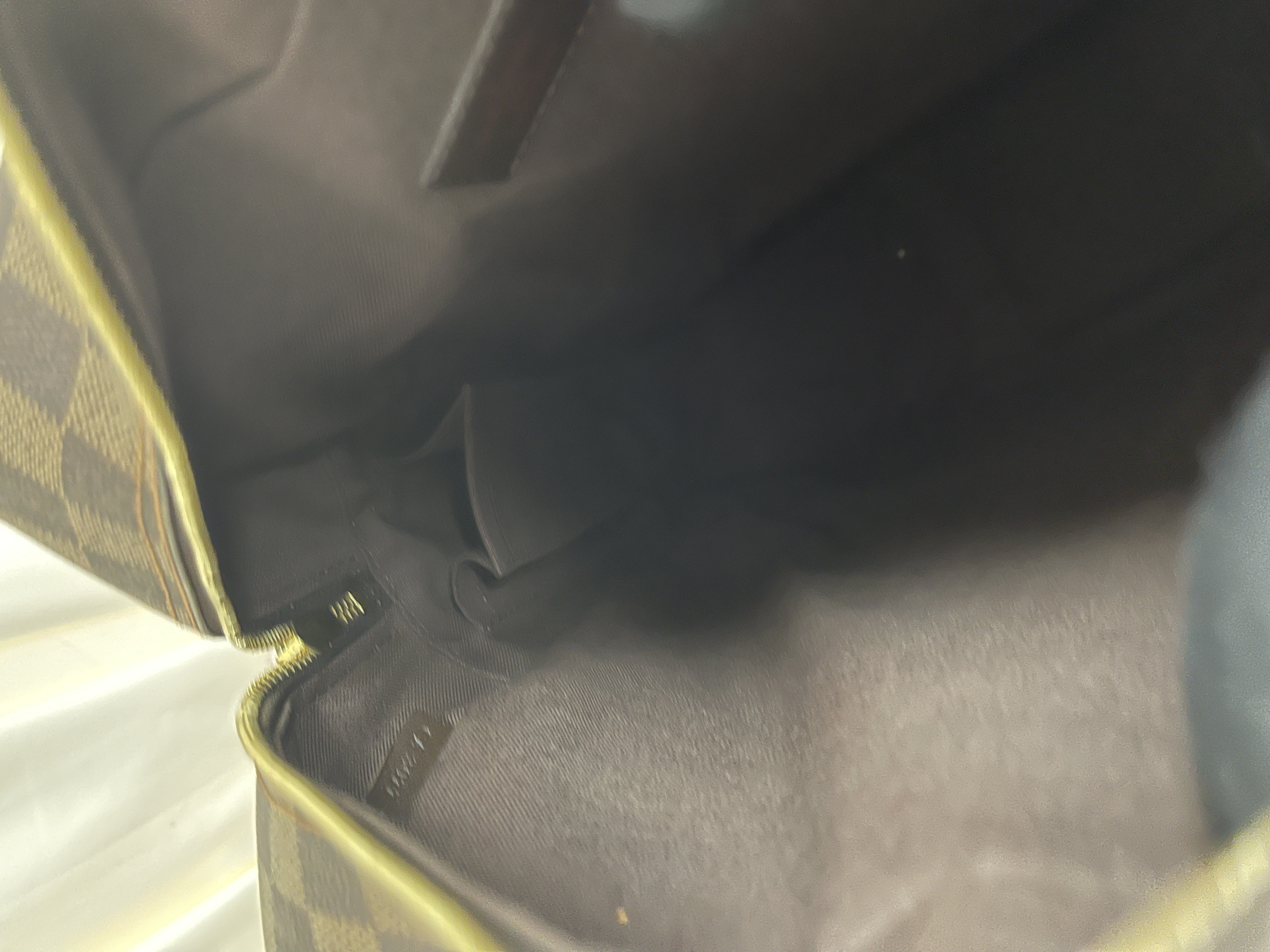 Pre-owned Louis Vuitton Damier Ebene Olav MM/ Product Code: 26042408