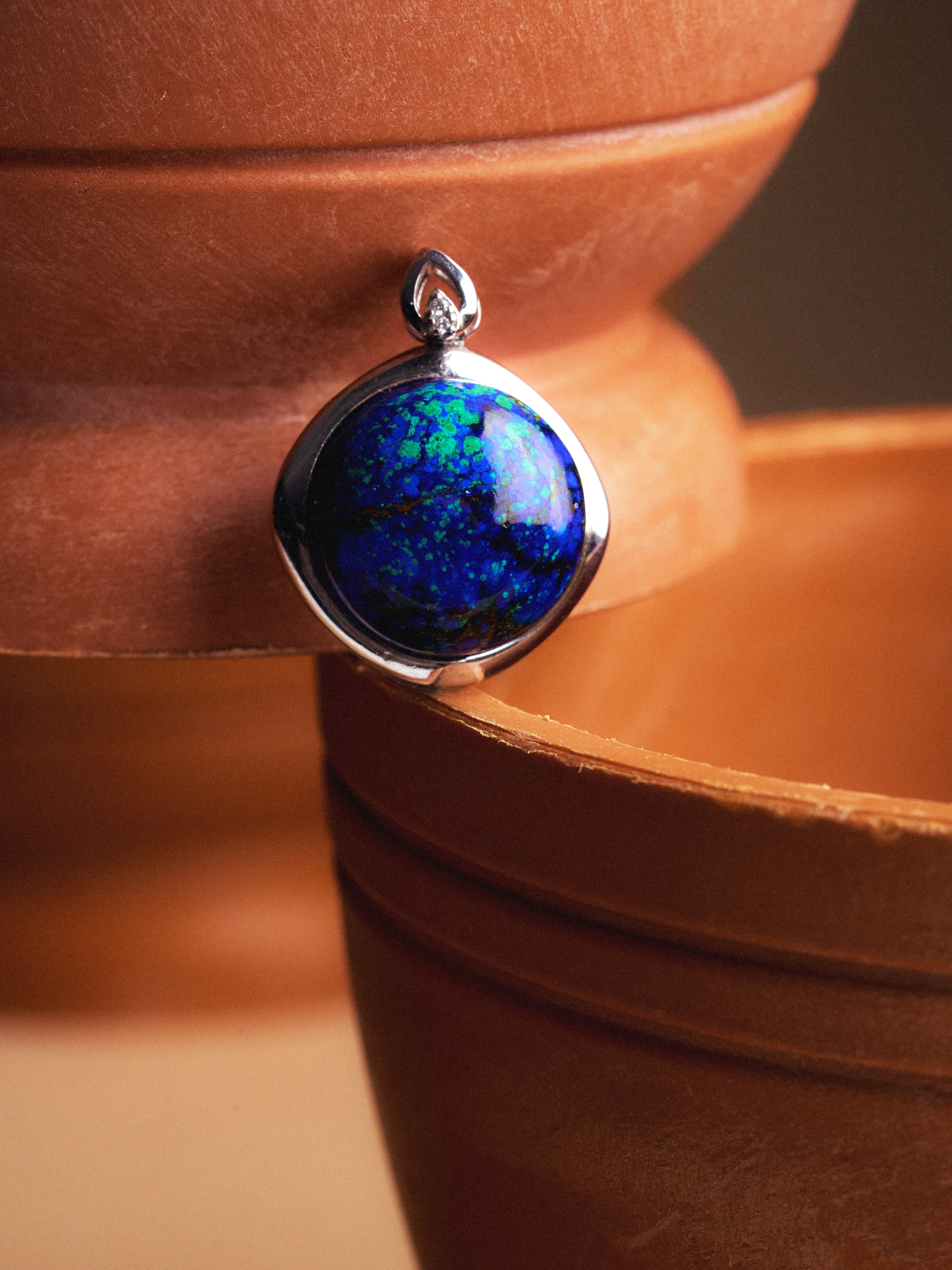 Terra Vision Pendant