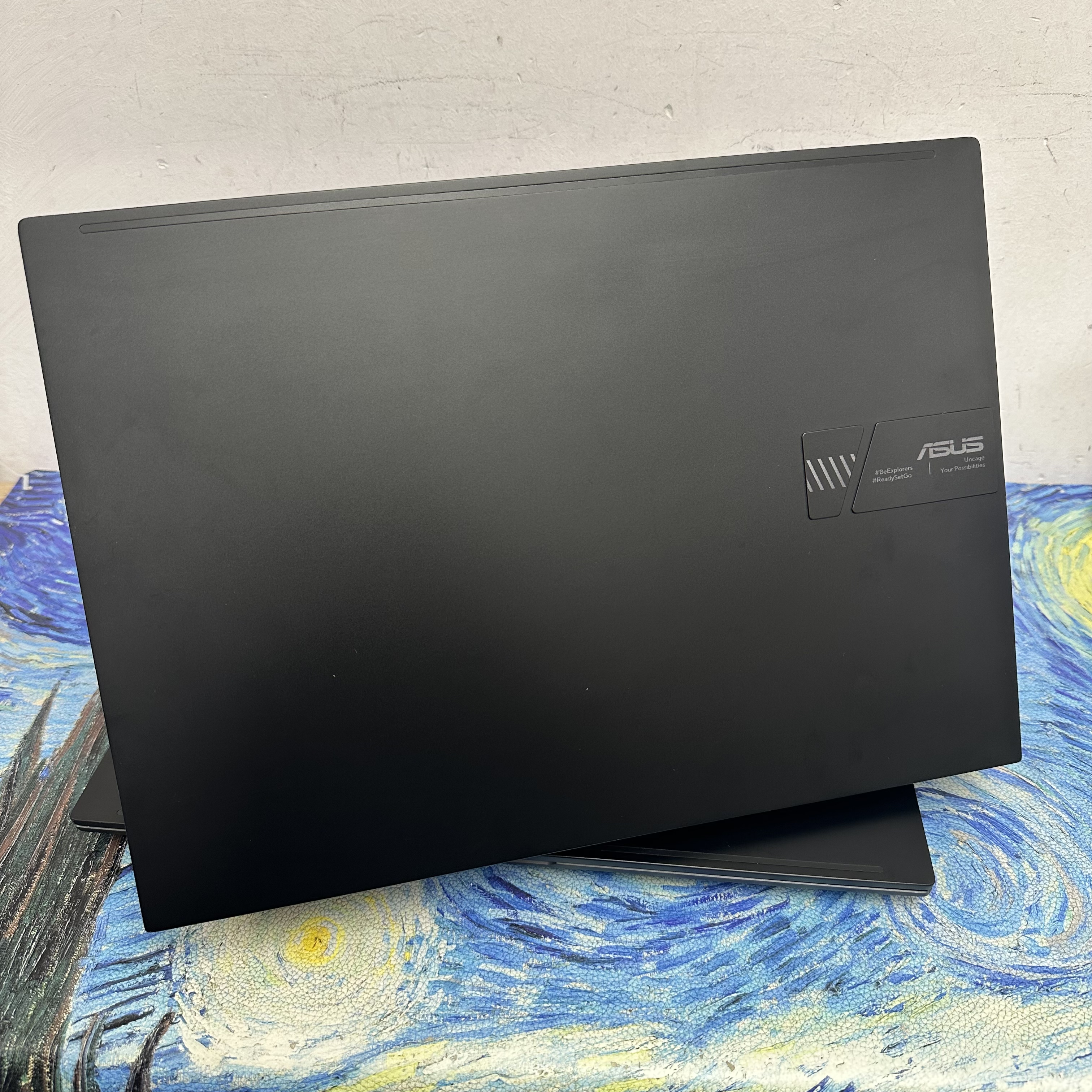 Asus Zenbook 16寸 2.5K 120Hz Mon AMD Ryzen 9 5900HX/16GB Ram/512GB SSD/獨立顯示卡/Pantone認證/打機超爽/ Gaming Laptop / Notebook/ Netflix/ Win11 / Office/  Work /