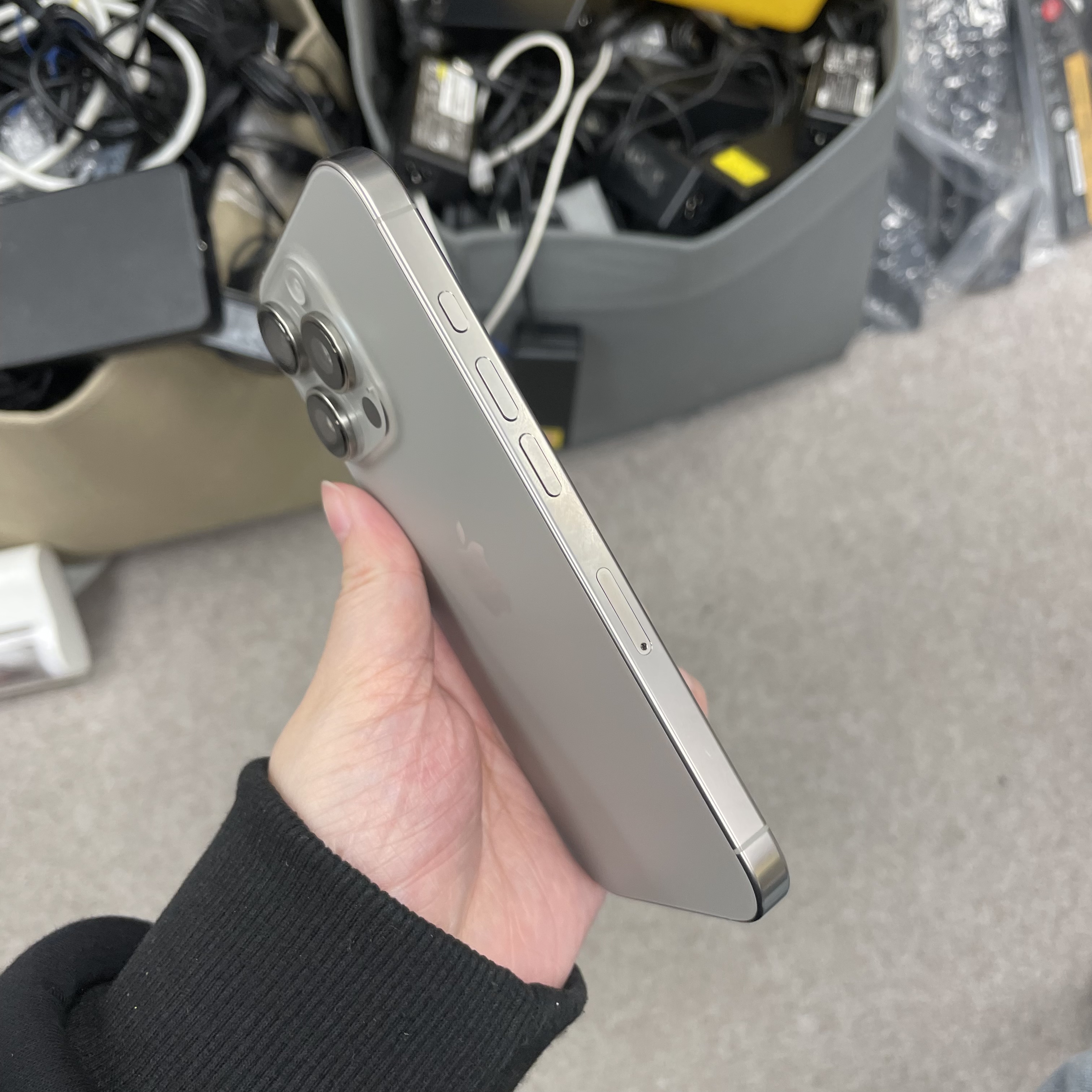*5966 16 Pro 完美機 256GB 電90 原色 gray