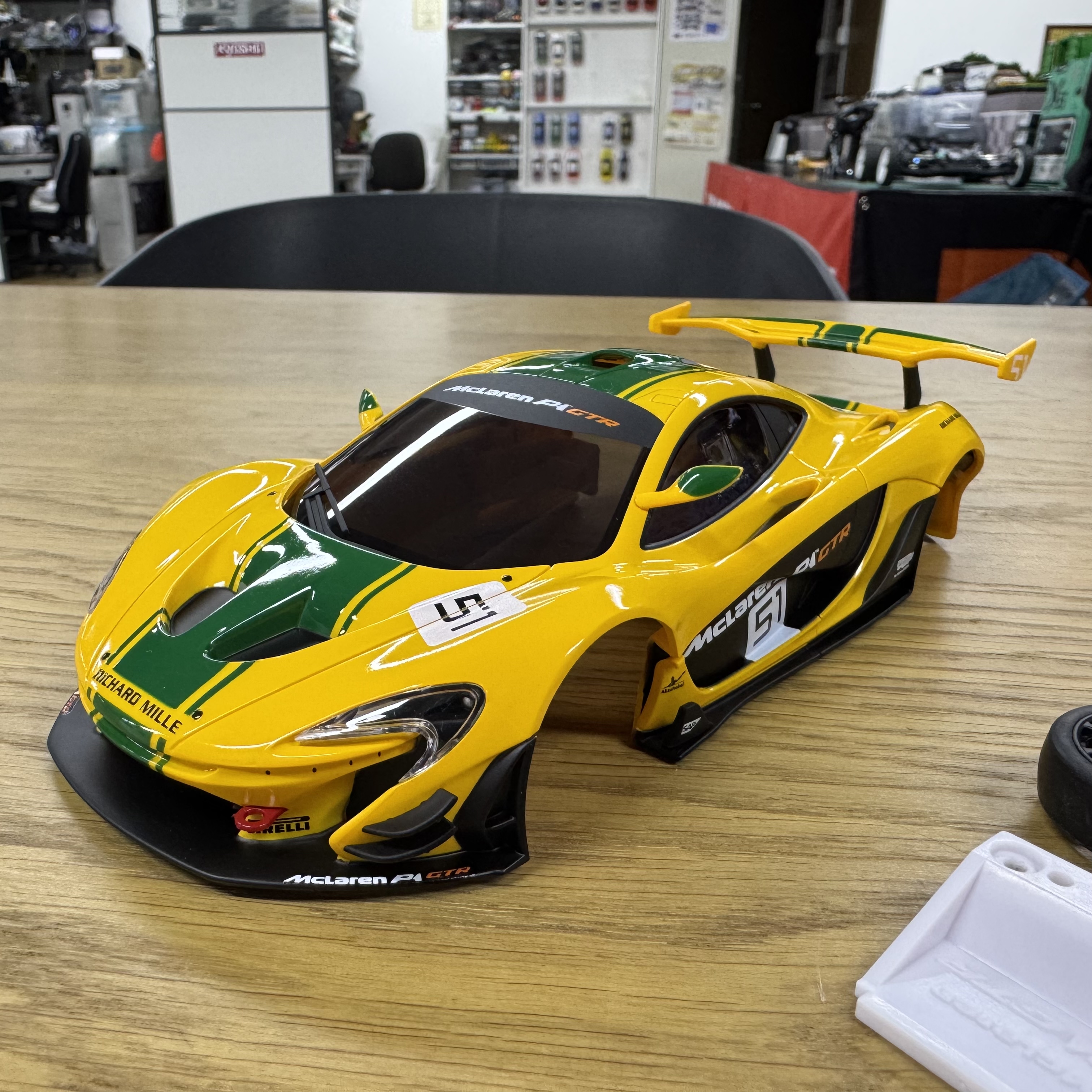 McLaren P1 GTR Yellow/Green 