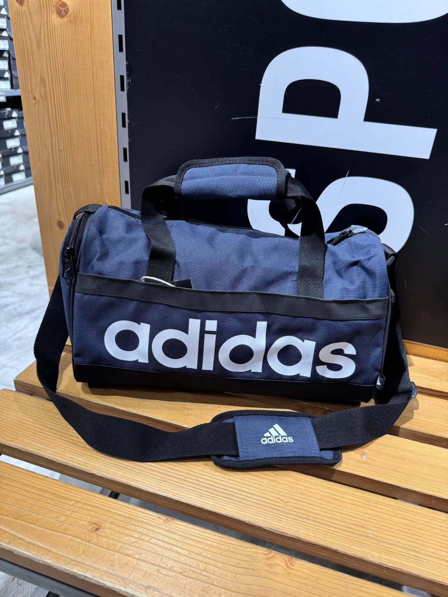 🇯🇵Adidas 男女通用运动包