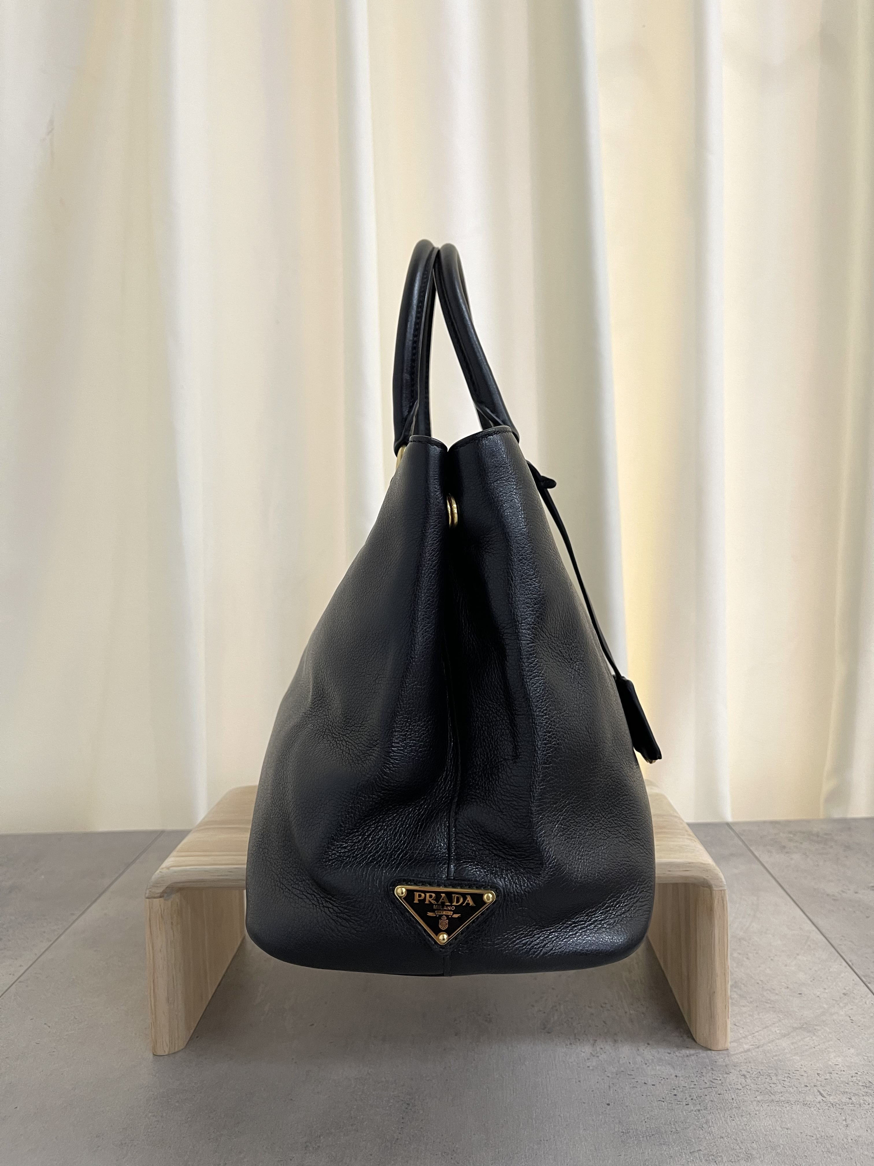 Pre-owned Prada Handbag / Product Code: 26012701