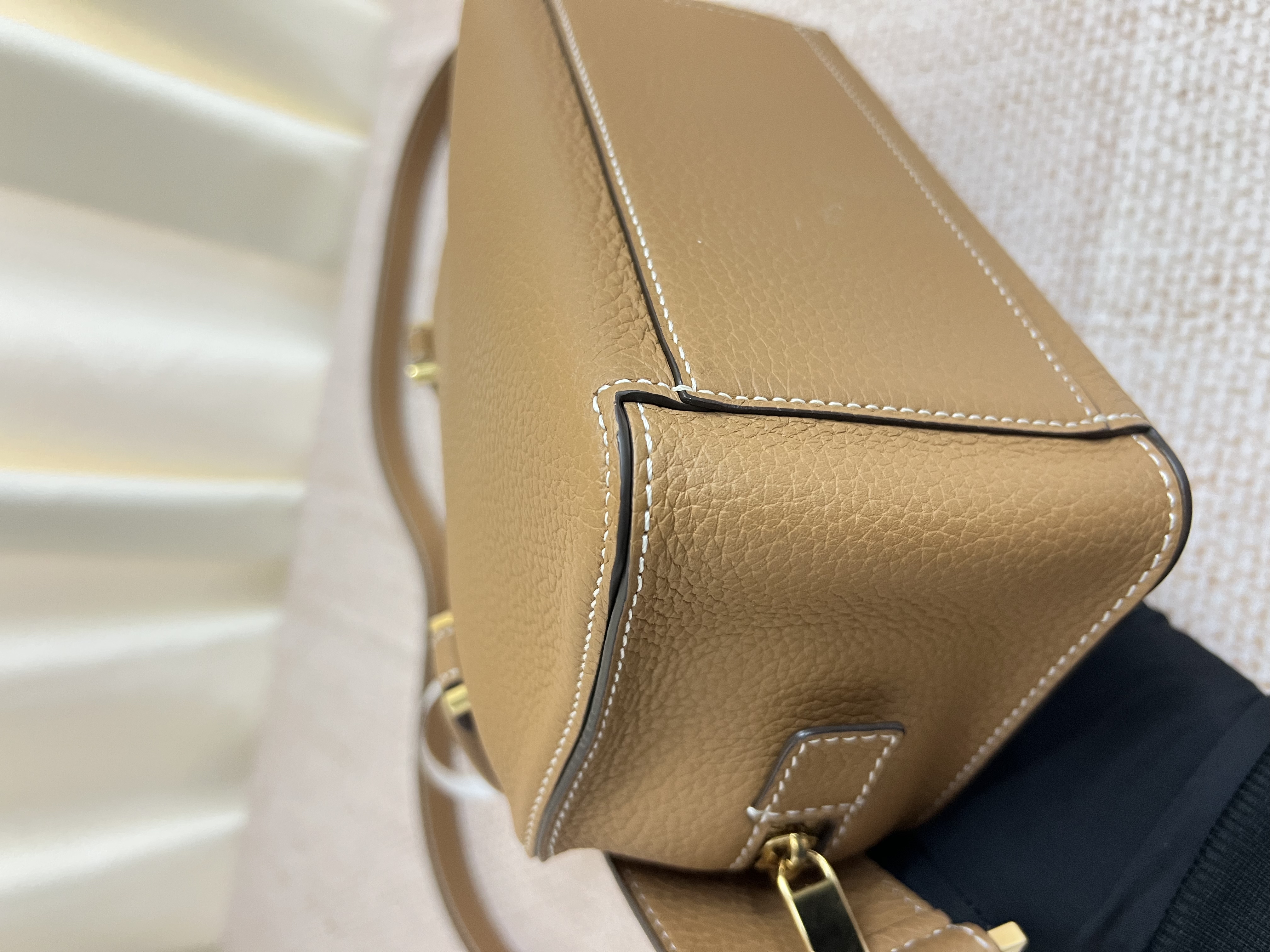 Pre-Owned DELVAUX CoolBox Mini / Product Code: 26020901