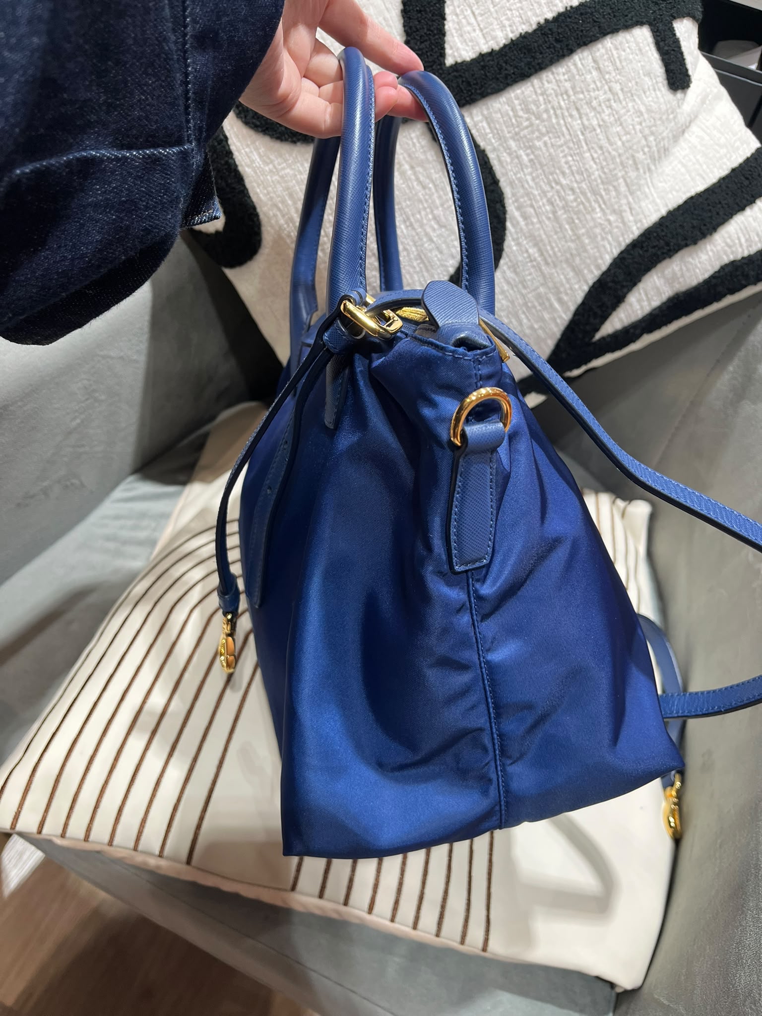Prada Nylon 2way Bag 100%Authentic, 98%New ✅Dust bag
