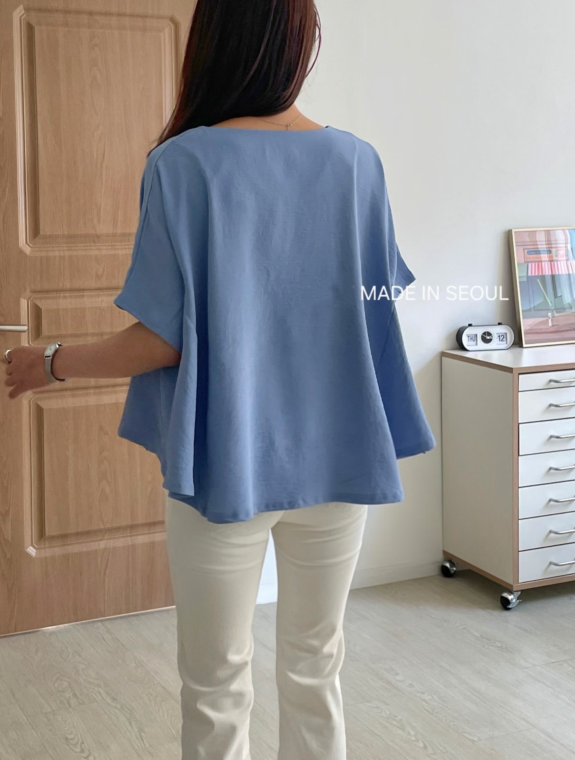 G6190 韓國🇰🇷淨色V領top