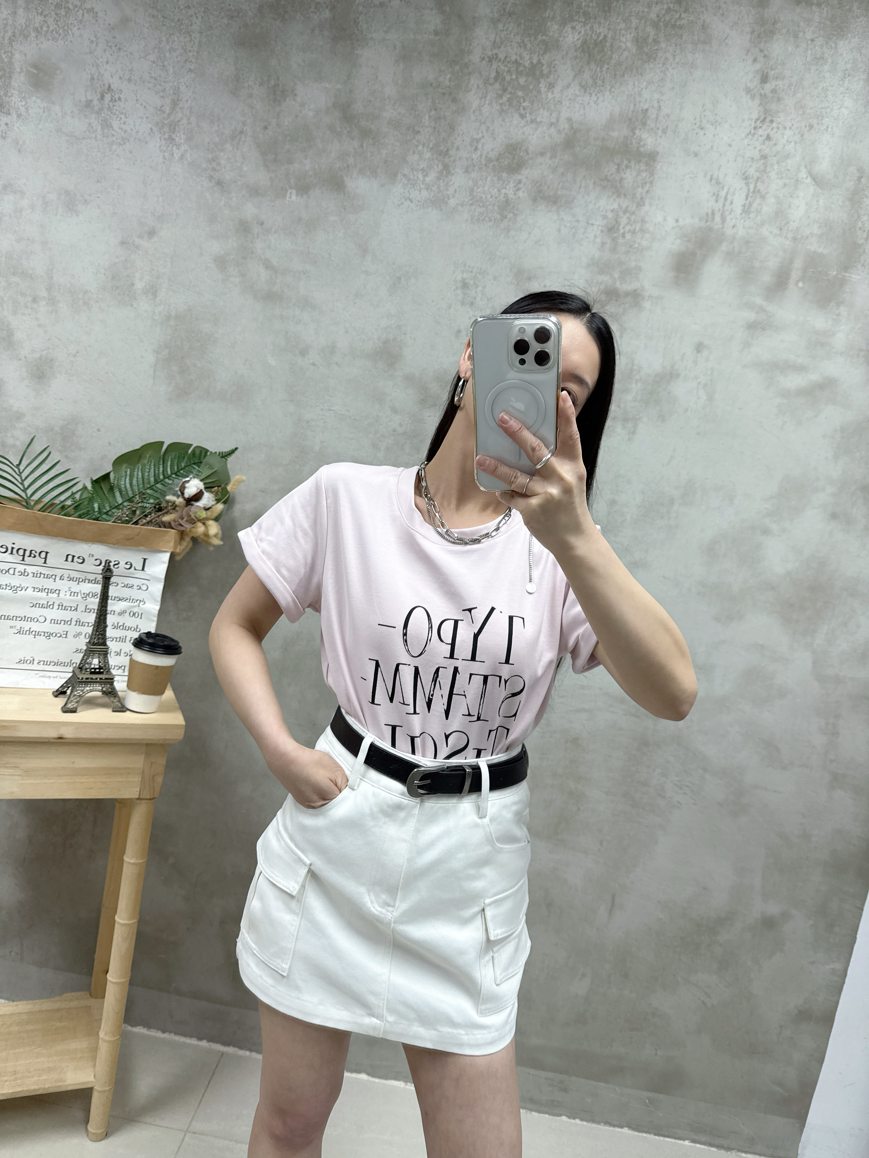 B08 褶袖英文字Tee