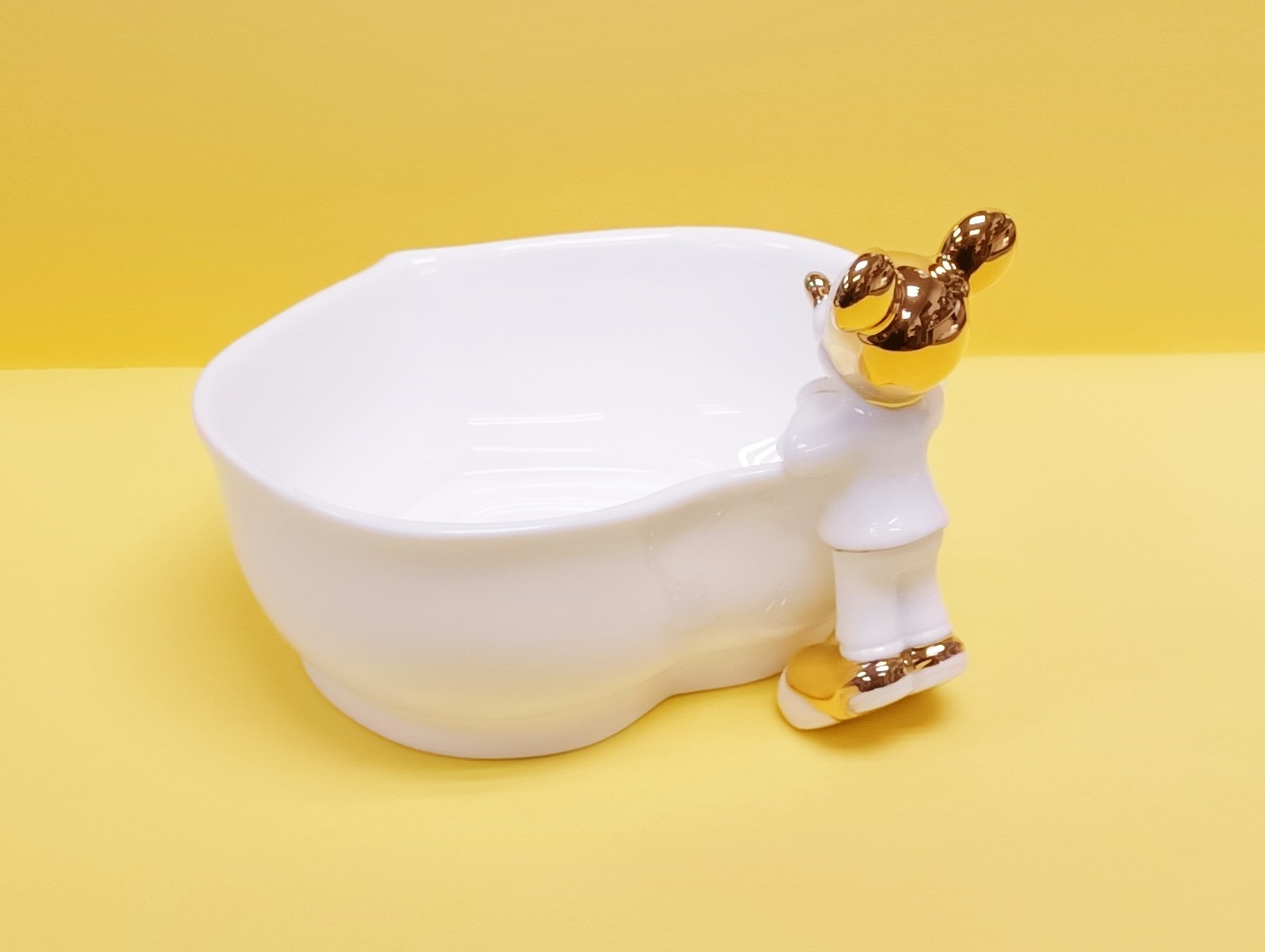 BONE CHINA HEART SHAPED TRAY 骨瓷心形托盤 Mickey Mouse     (KD-12)