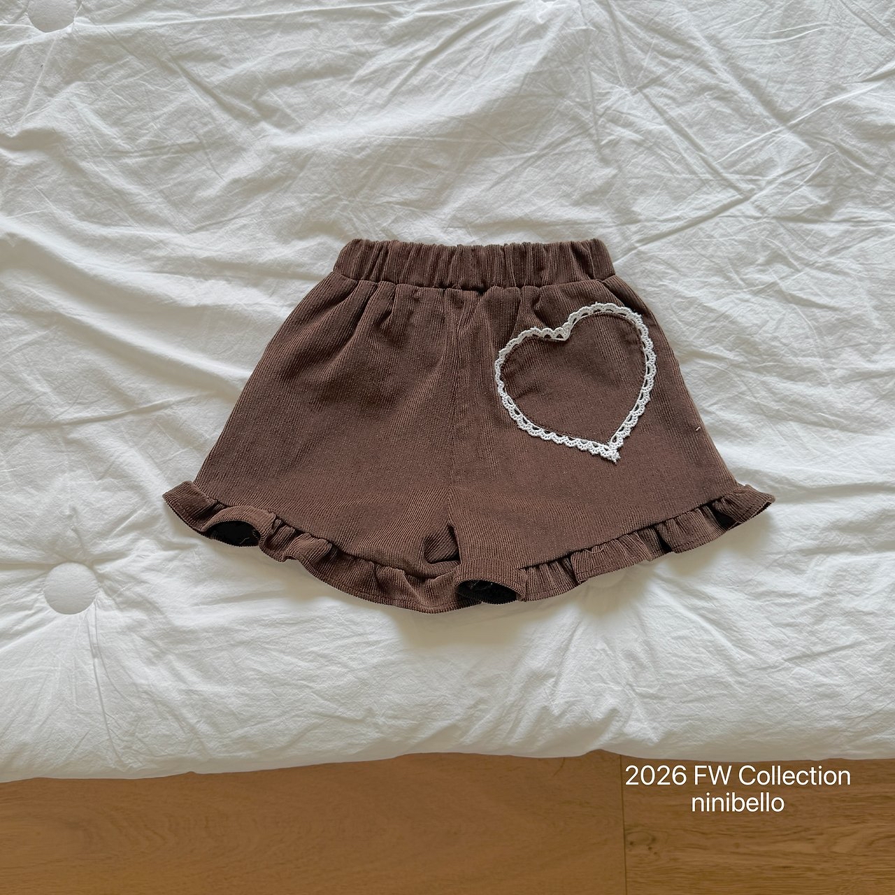 Ninibello | Heart Frill Corduroy Shorts 