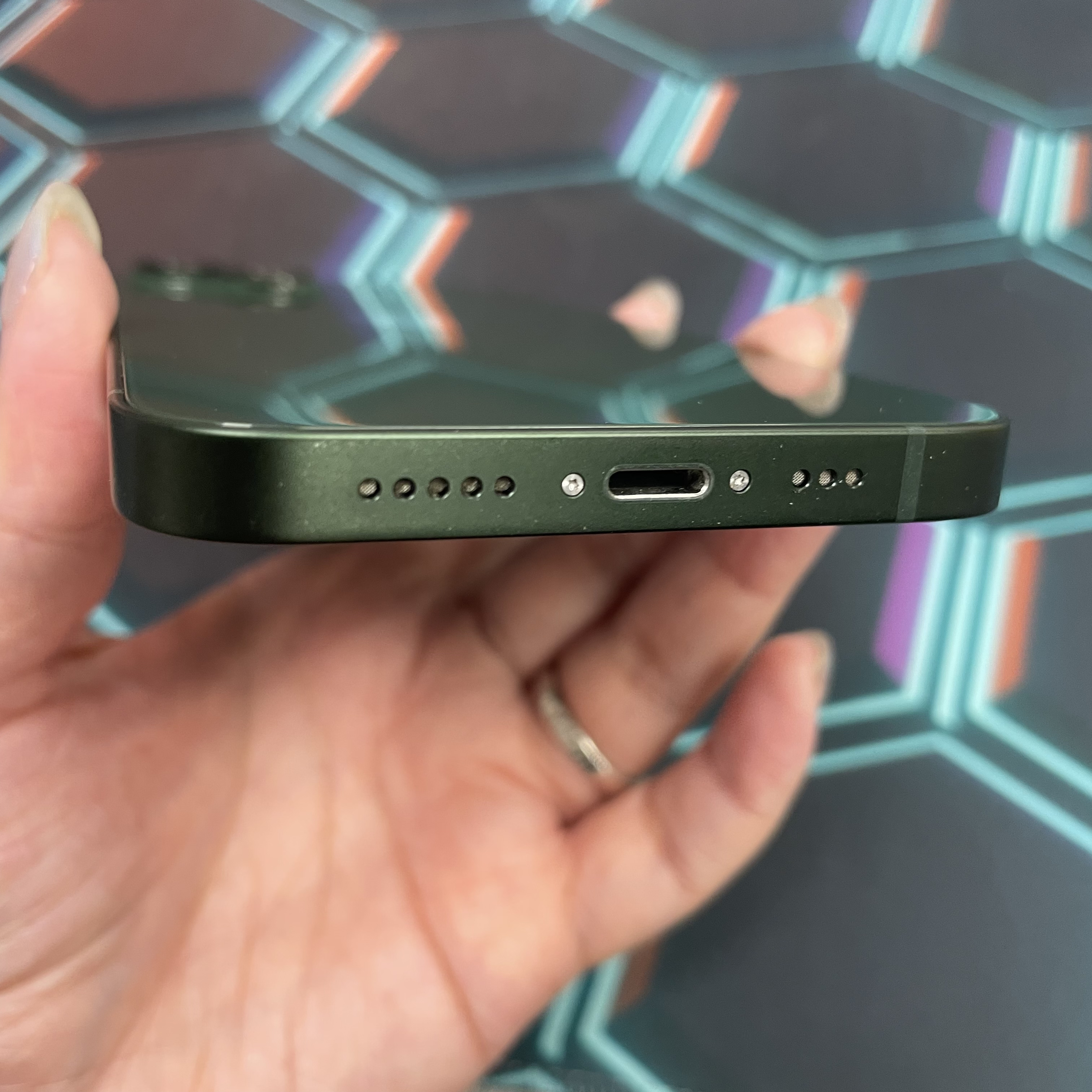 *7190 13 勁靚機 128GB 電80 綠色 green