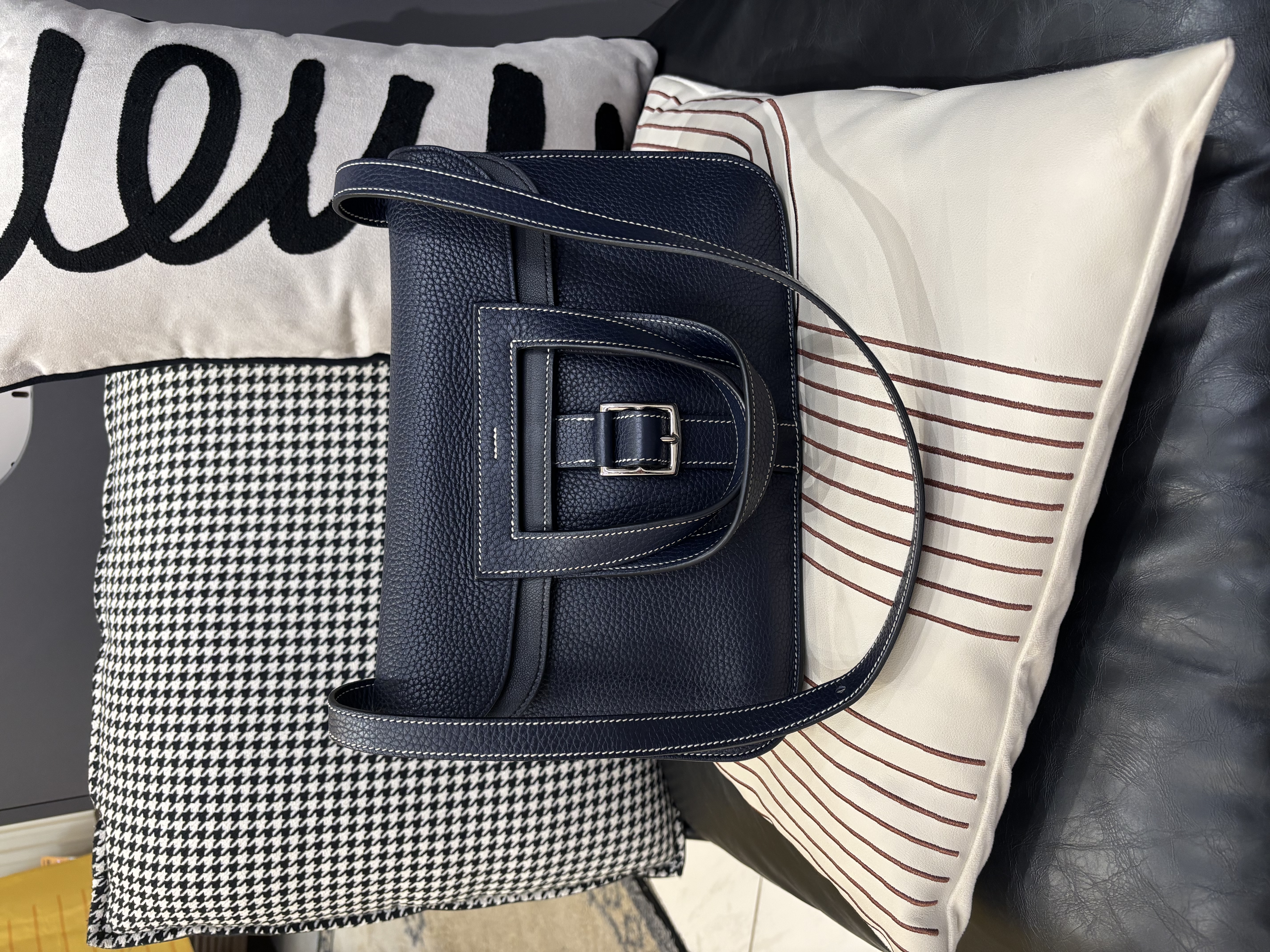 Hermes halzan 31 Stamp T 7L Bleu De Malte 100%Authentic, 95%New✅Dust bag