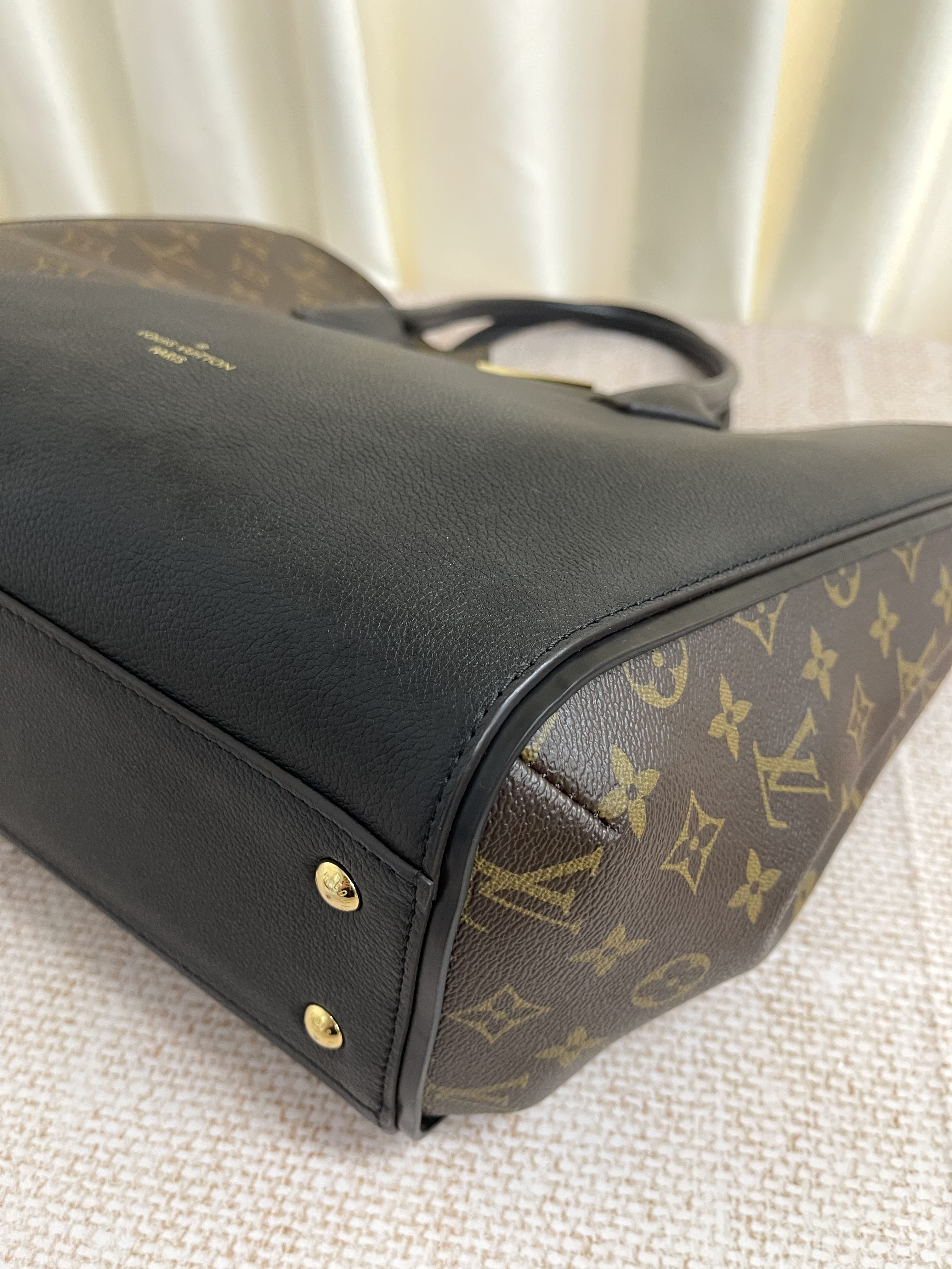 Pre-owned Louis Vuitton Monogram Kimono MM Noir/ Product Code: 26021507