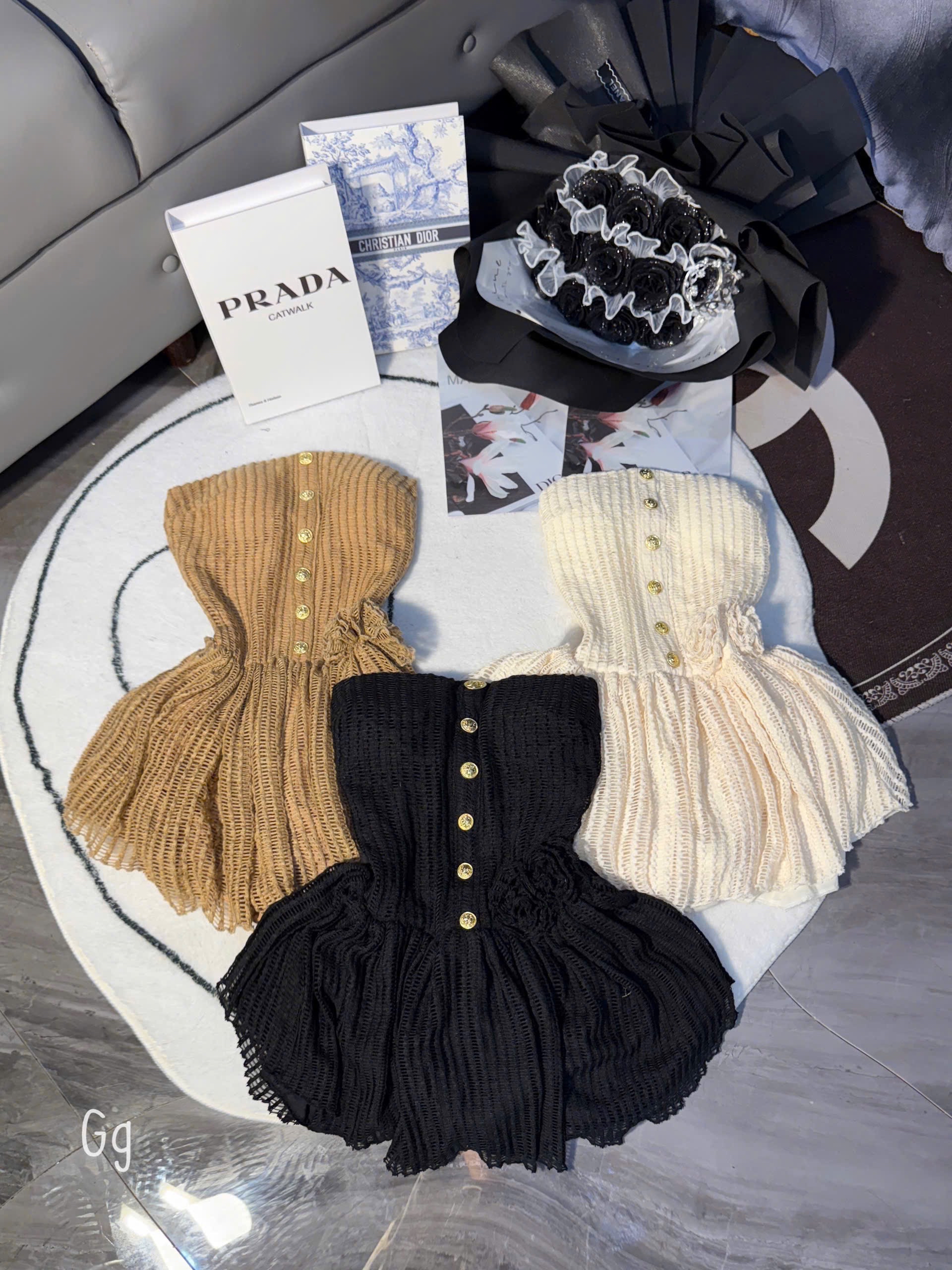 蕾絲束身迷你連身裙