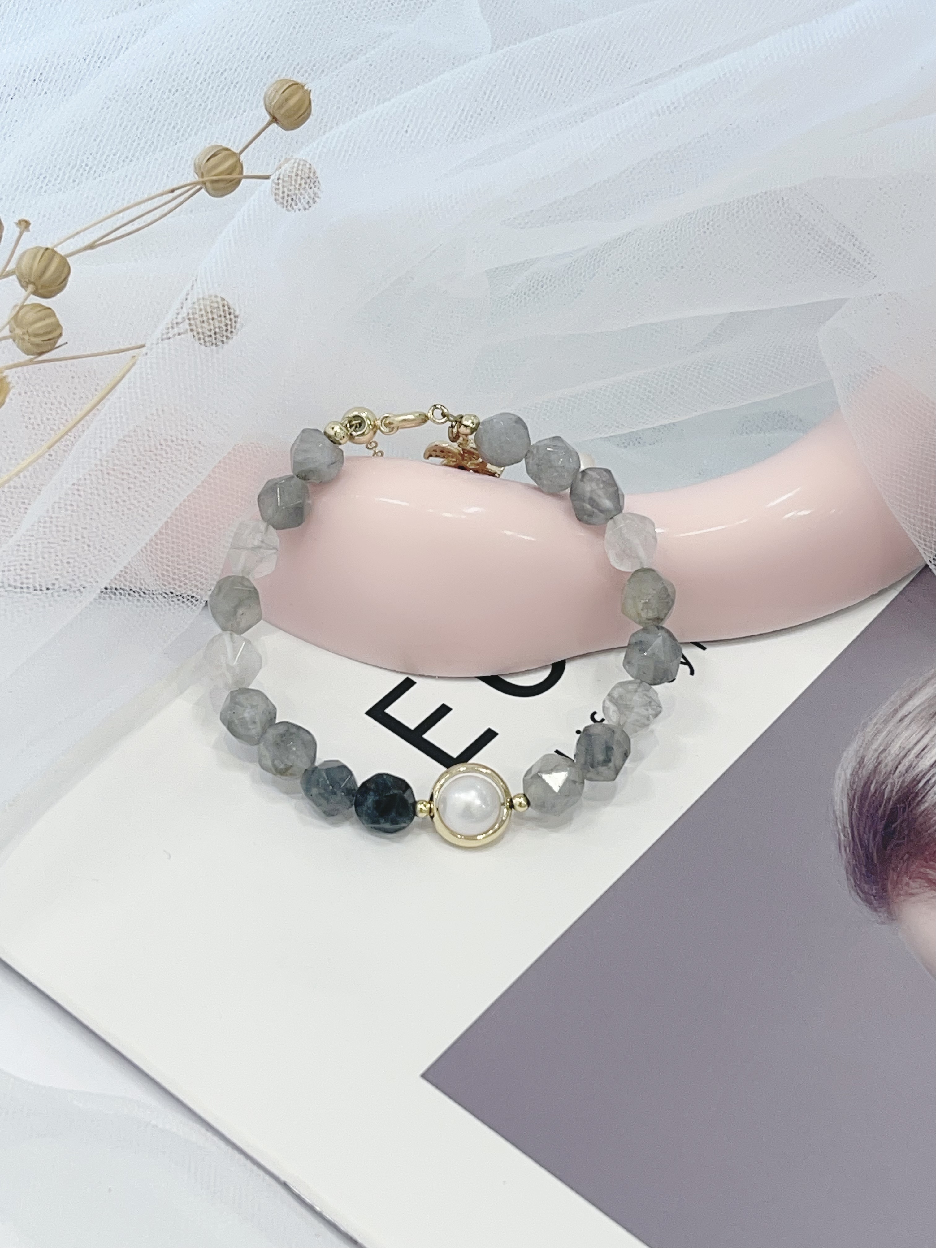 🌫 灰玛瑙 × 珍珠手串 Grey Agate & Pearl ｜菱形切割 ｜7mm