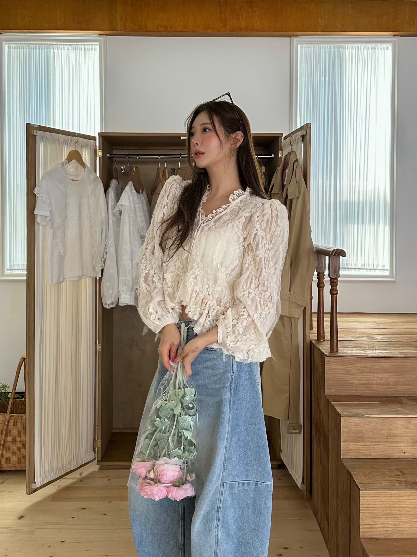 Vintage lace cardi (cream)