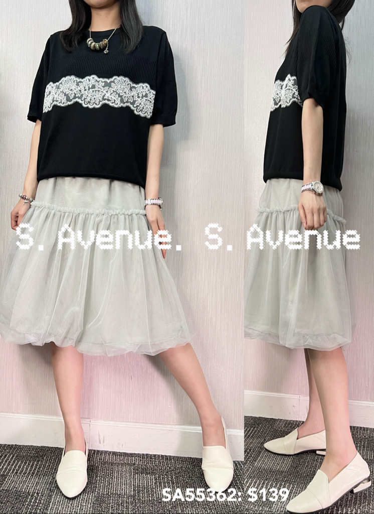 SA55362: 短袖拼lace通花線top