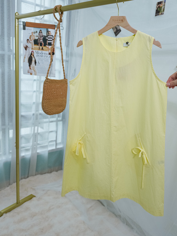 Sleeveless A-Line Mini Dress with Bow Pocket Details ‖ 蝴蝶结口袋无袖A字短连衣裙 KR02130421Y