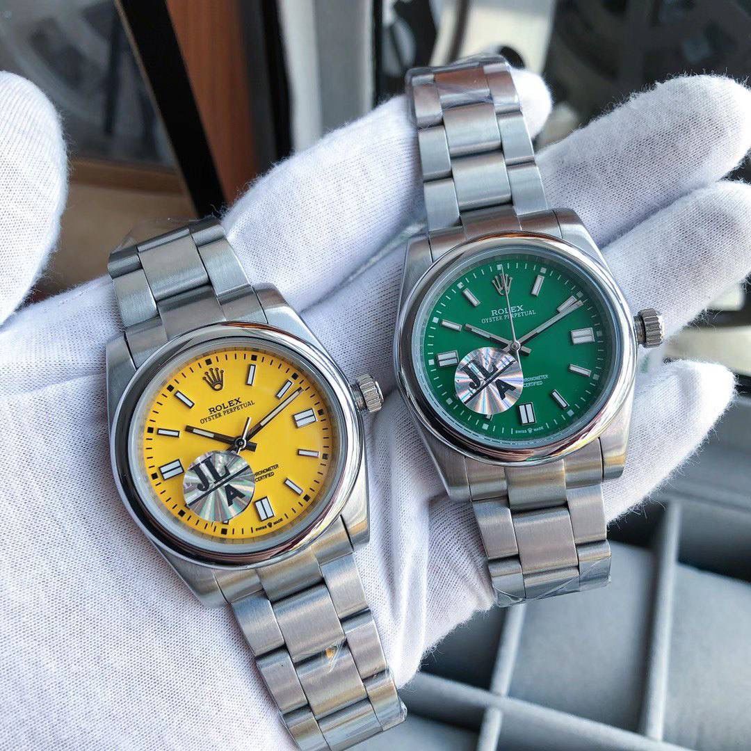 💎新一代蚝式恒动型，劳力士呈献新一代蚝式恒动型腕表,推出全新蚝式恒动型41,以及展现鲜艳色彩表盘的蚝式恒动型36表壳及表耳两侧折射出淡雅光泽,令蚝式表壳的优雅轮廓更突出,倍添魅力。表壳由蚝式钢铸造,直径分别为41毫米及36毫米,搭配圆拱形外圈。