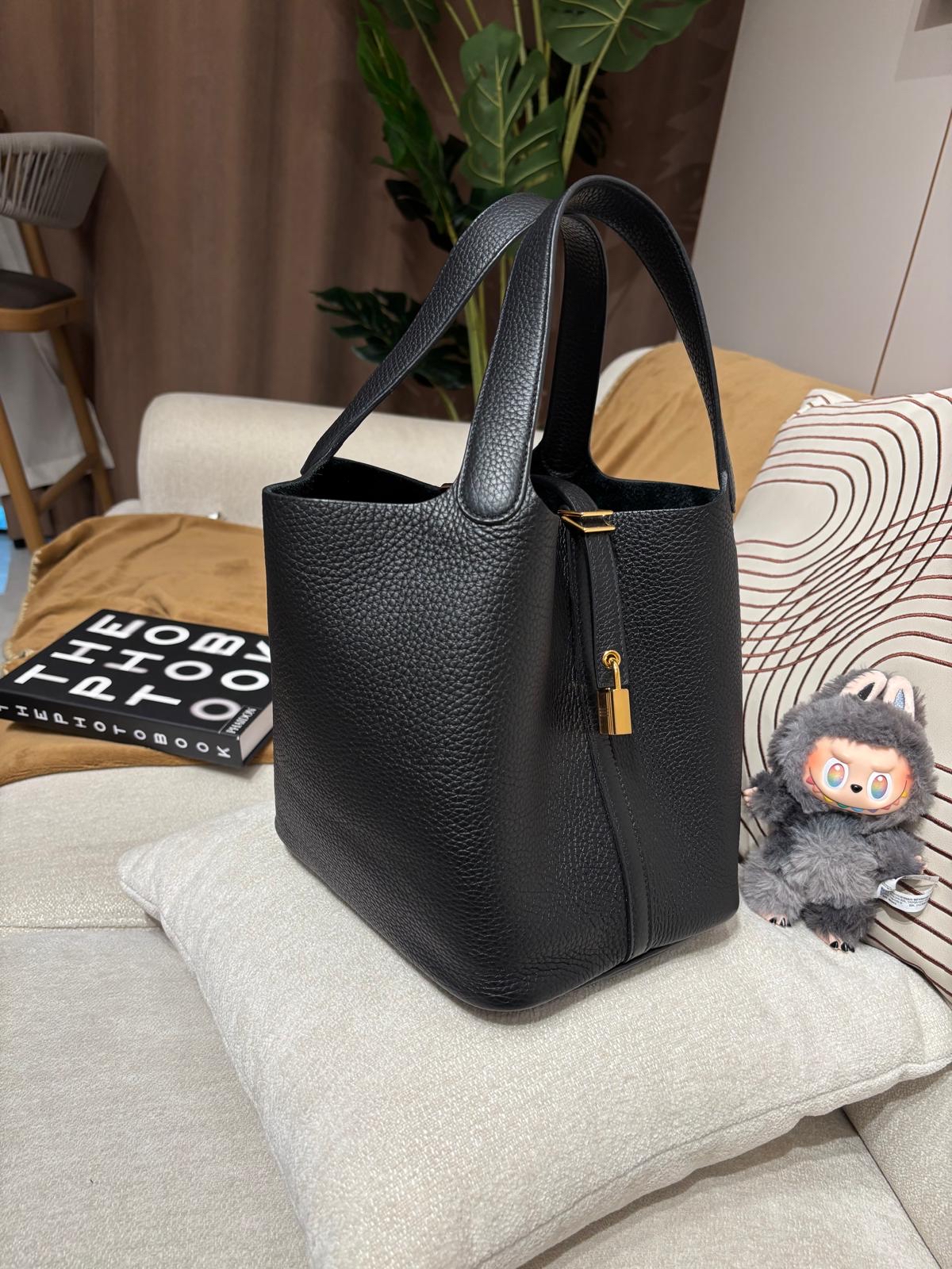 Hermes Picotin 22 Stamp Z 黑色金扣 100%Authentic, 98%New ✅收據✅Key Lock ✅Dust bag✅Box