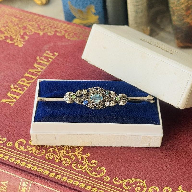 Antique Early 1900s Silver Tone Blue Glass Ornate Bar Brooch (NZ100)