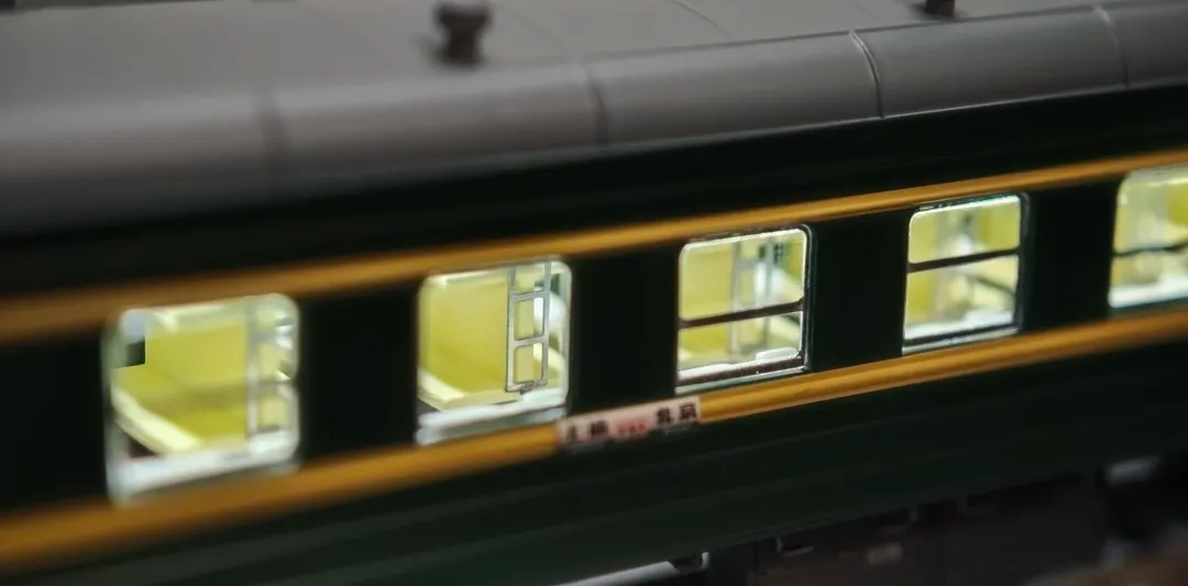 京滬綠皮神車 N比例A套裝（YW22B型6輛+CA23型1輛