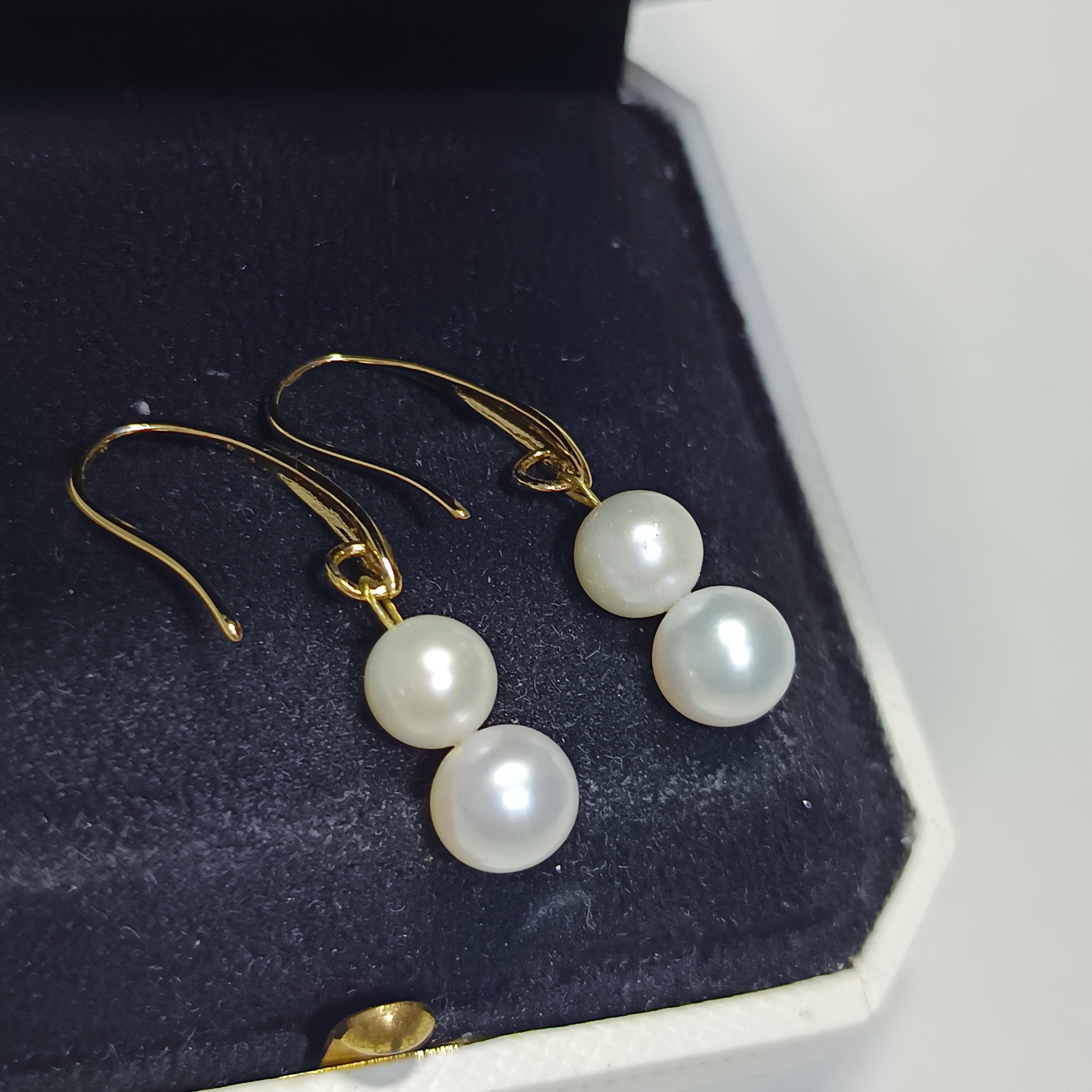 🎉特惠產品‼️正圓強光淡水珍珠注金雙珠耳勾
