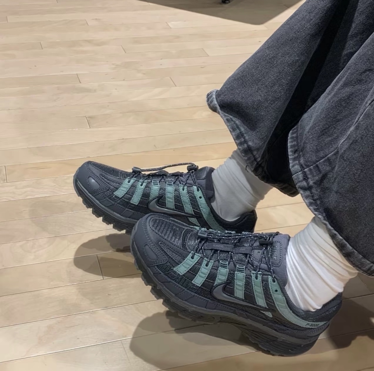 IM5997-060 Nike P-6000 Anthracite Clay Green IM5997-060 