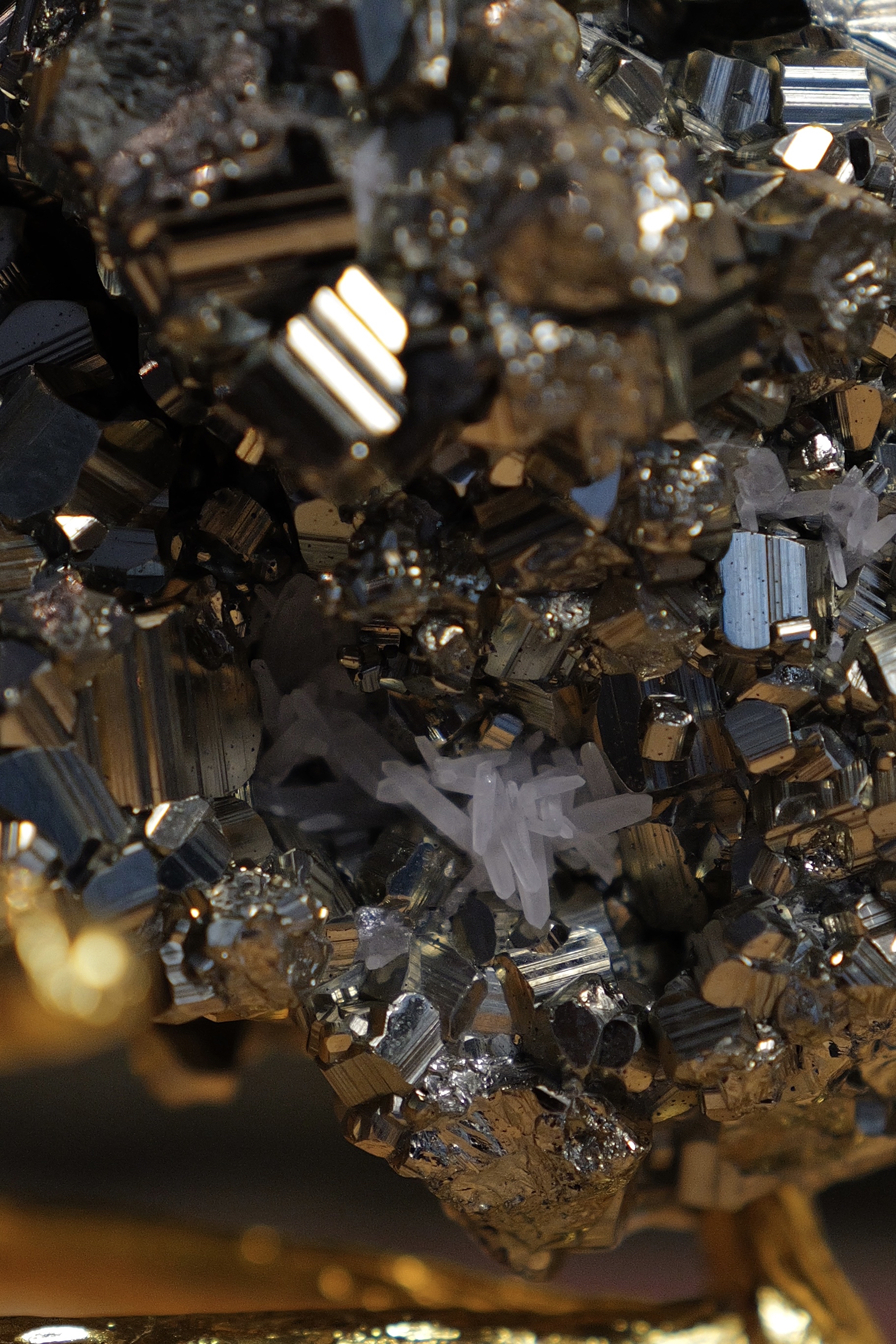  ༒9.7cm 黃鐵礦多面體共生方解石花原礦擺件༒ PY.A23CA6Gmat-RB5*11A6