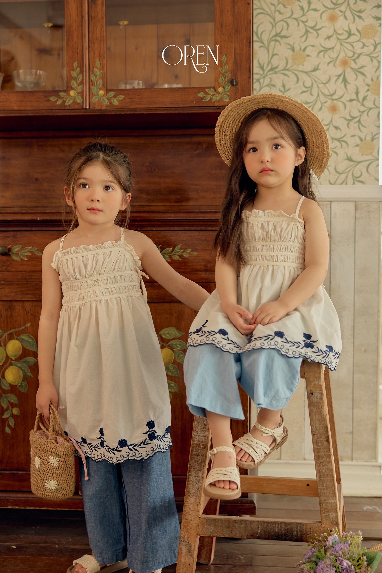 ☀️預訂 韓國直送☀️🇰🇷Oren Solenne花卉刺繡吊帶連身裙