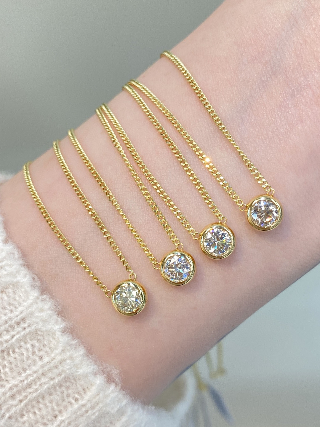 18K Diamond Necklace 