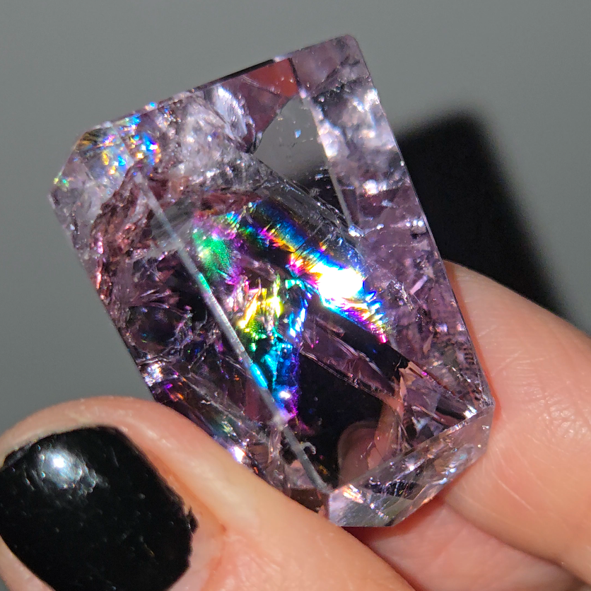Rainbow amethyst pocket stone - AM74