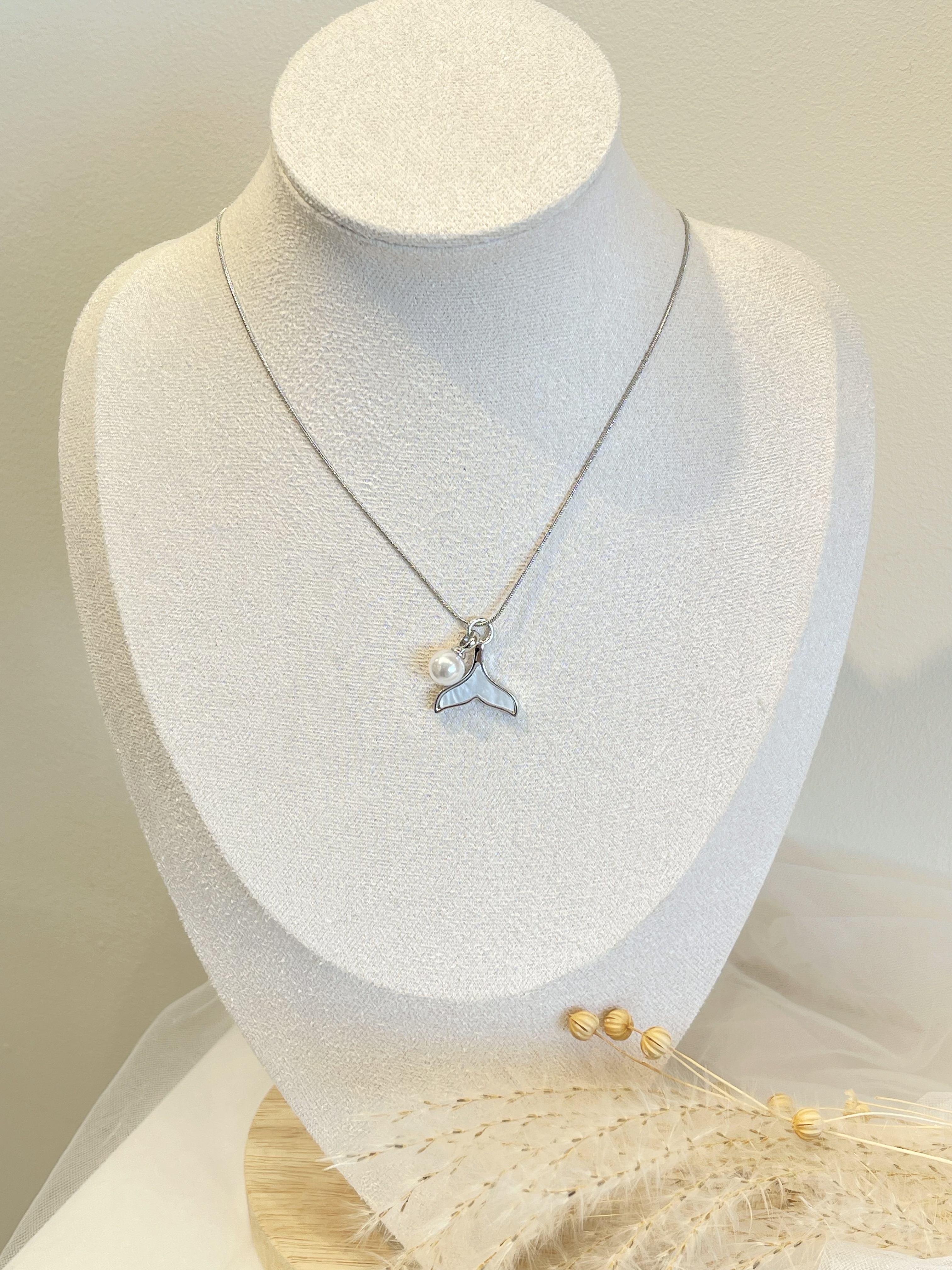 温柔系列 人鱼尾巴小珍珠吊坠玫瑰金钛钢项链