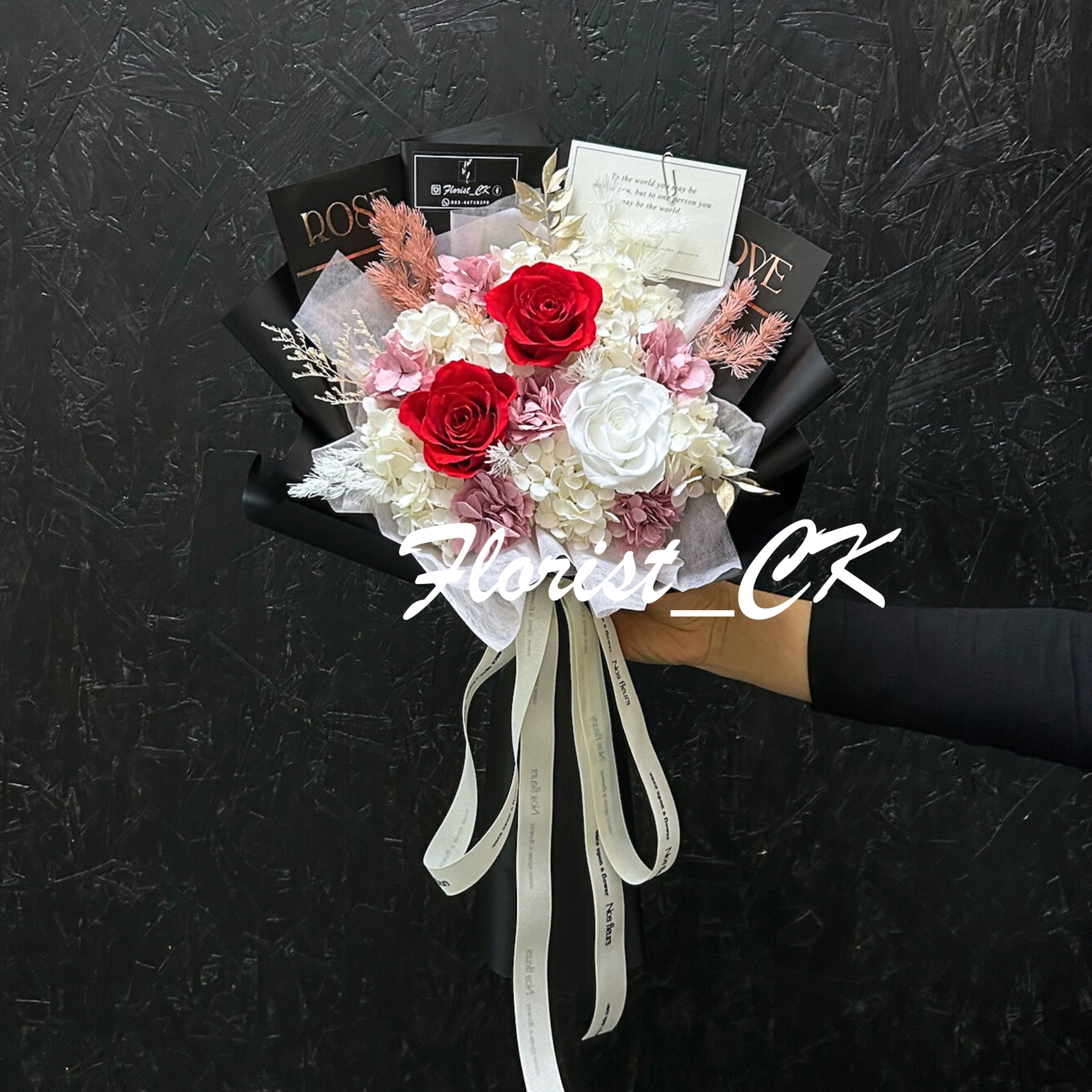 Scarlet & Snow｜永生玫瑰花束  (3 朵 / 6 朵 / 9 朵 / 12 朵； 預訂款)