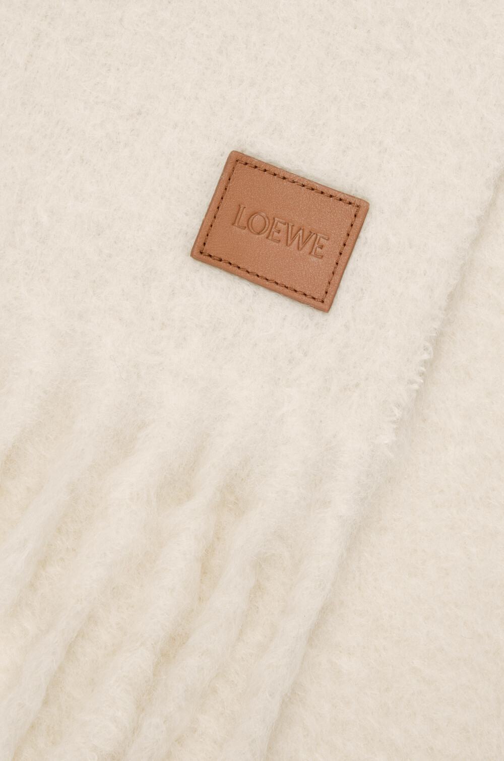 限時優惠✨訂貨🍒Loewe Scarf in mohair and wool blend 皮章logo ~ 高級簡約 Size 22x185cm
