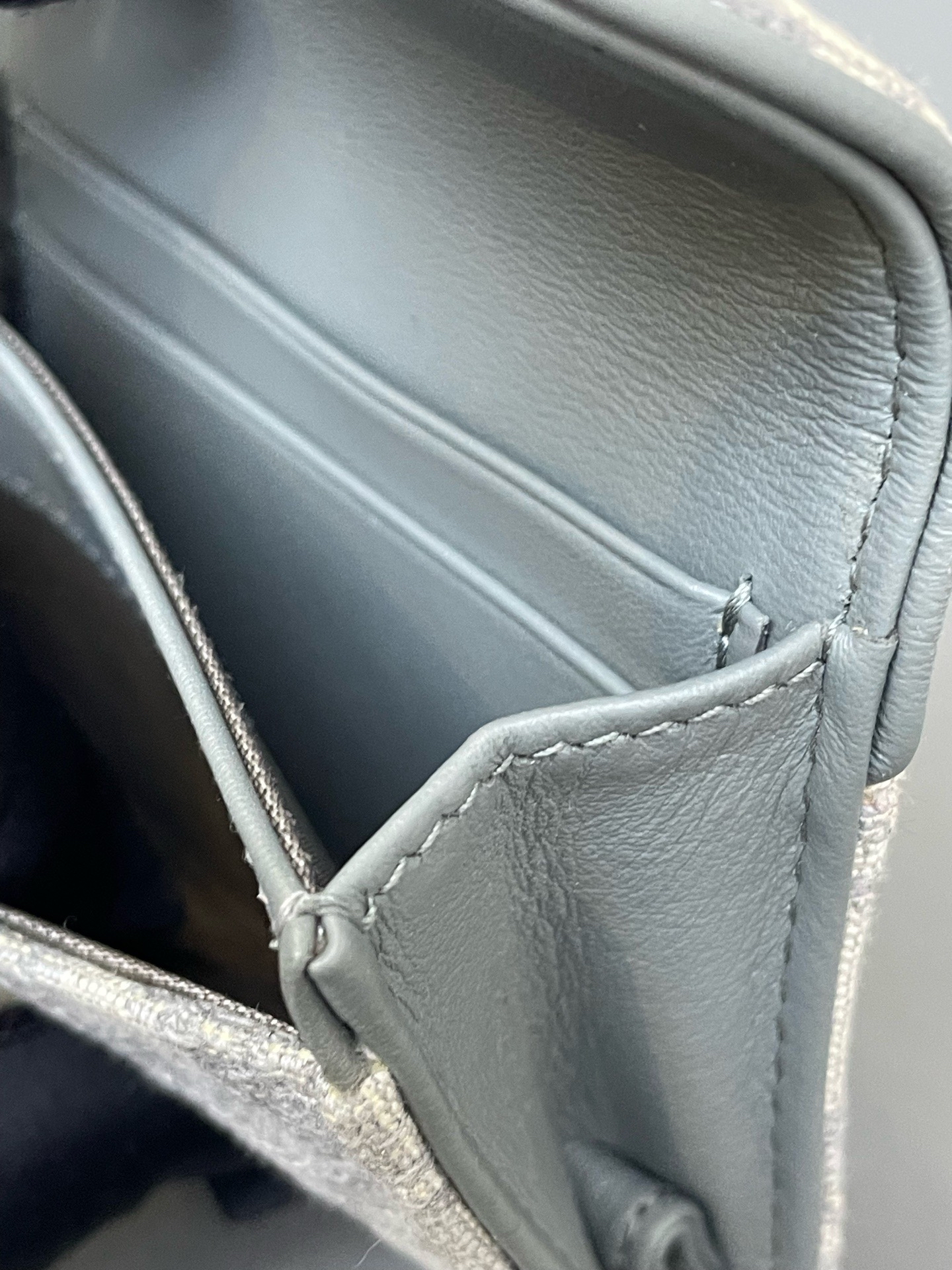 【預訂貨品】Dior經典灰色帆布卡包