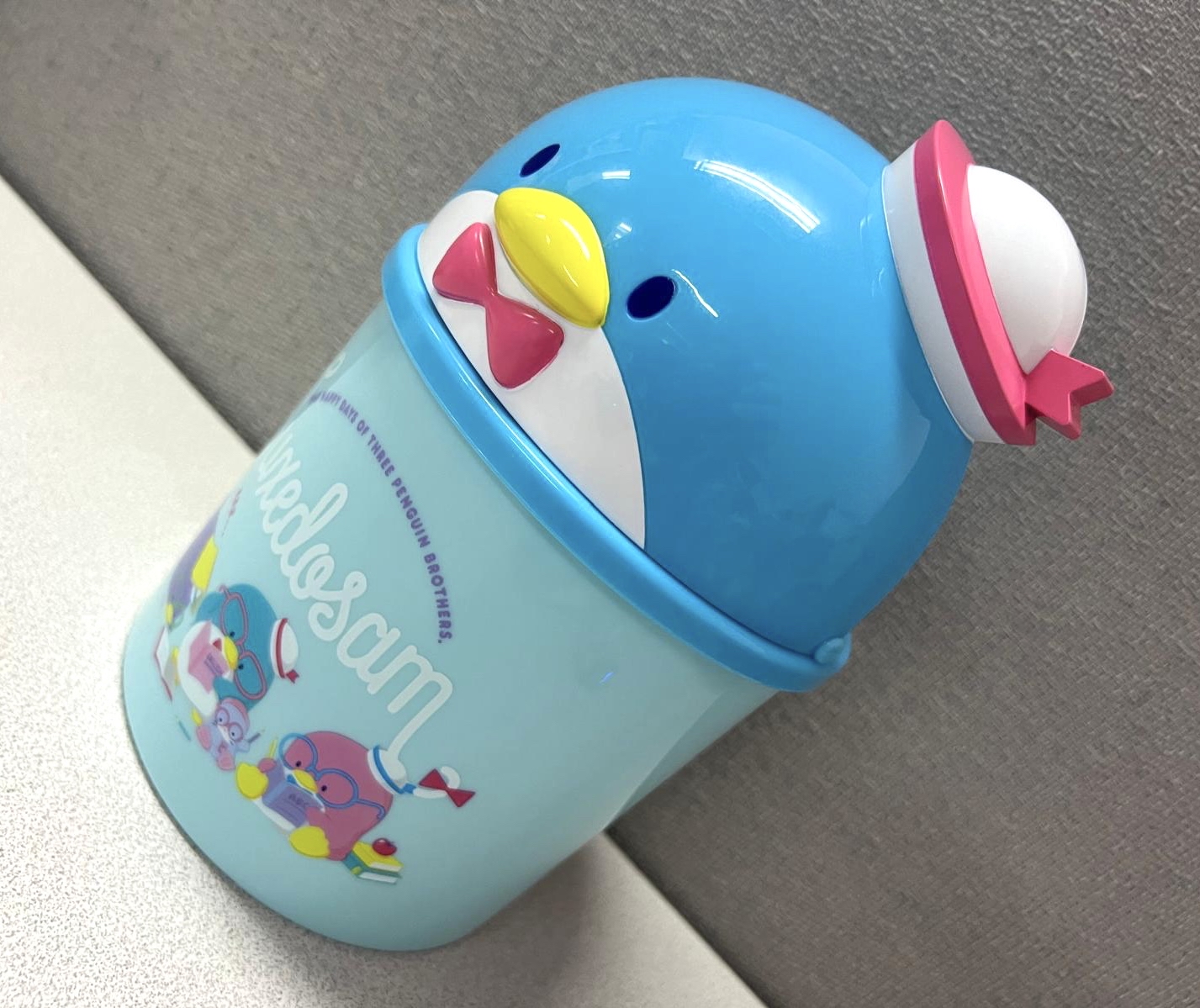 🎌日本直送🎌企鵝立體造型桌上收納桶