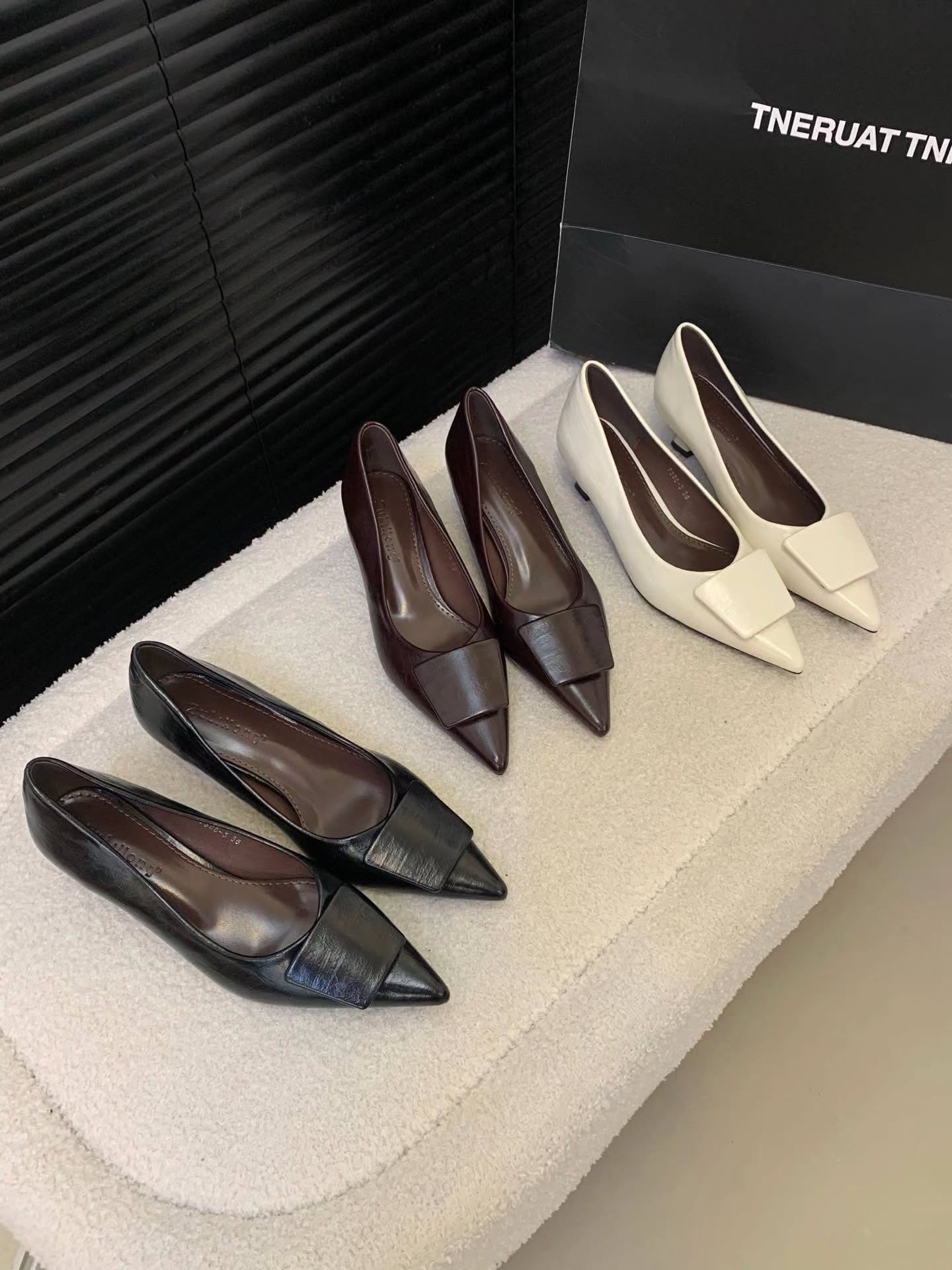 7388-5 法式气质尖头高跟鞋🇨🇳