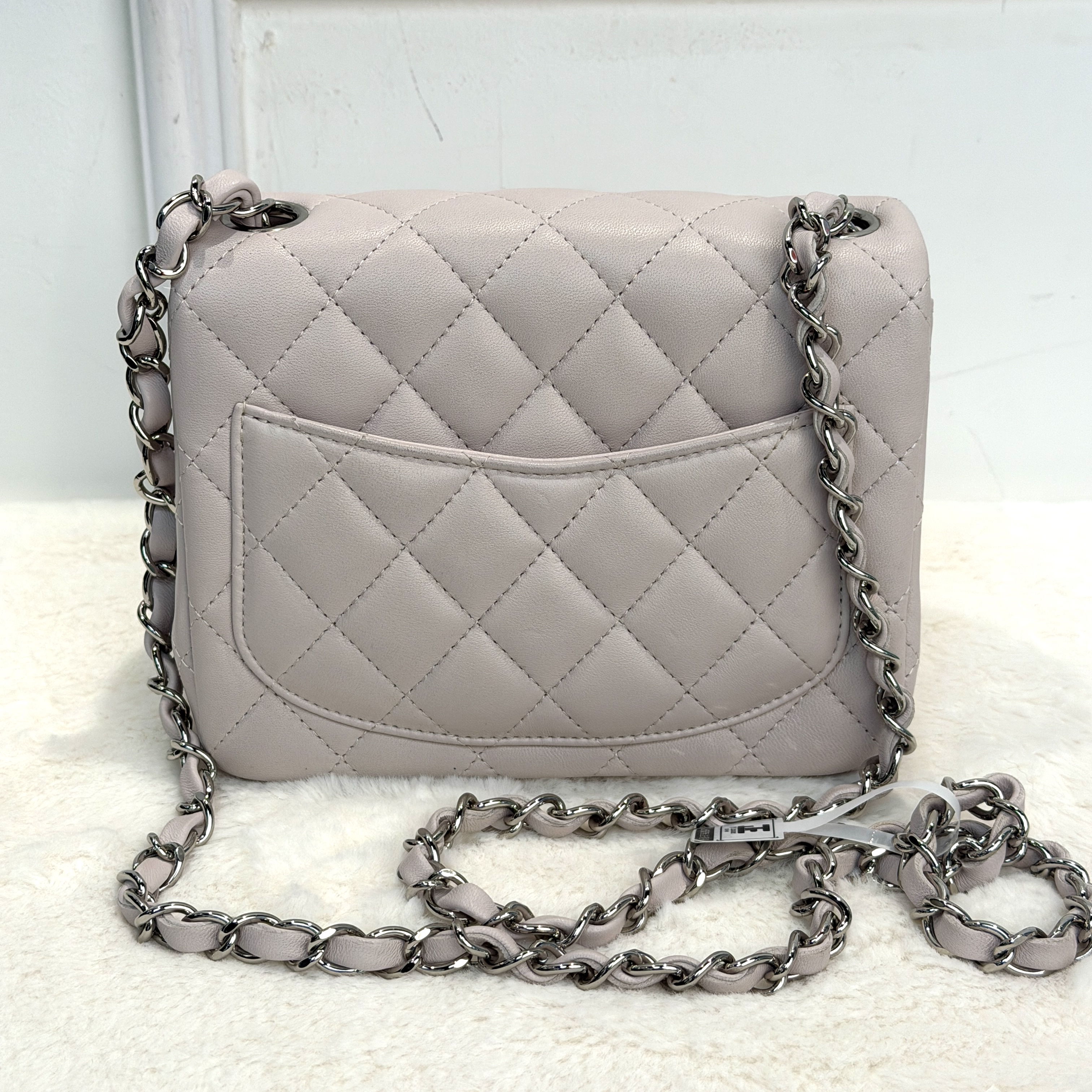 Chanel mini square方胖子 超溫柔顏色💖🫧