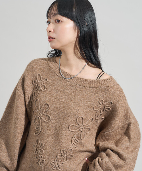 花花刺繡針織衫