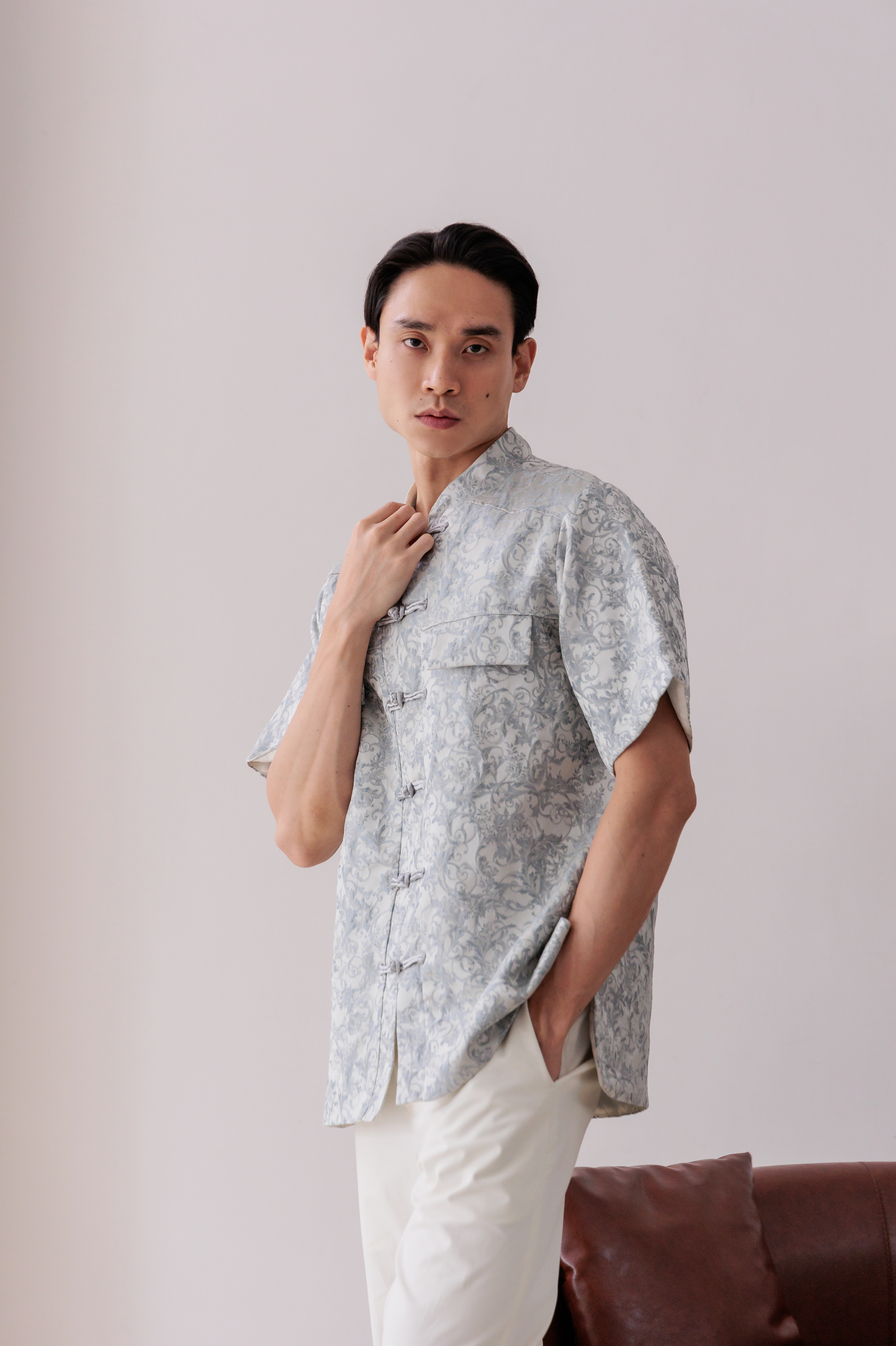 【Pre- Order】Neo Tang Floral Knot Shirt  繁花似锦 IW005