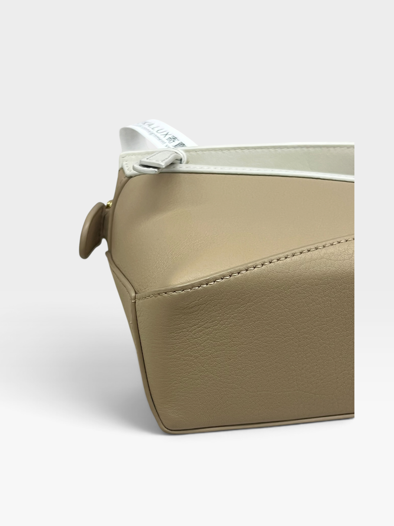 Pre-Owned LOEWE Mini Puzzle Bag / Product Code: 090404