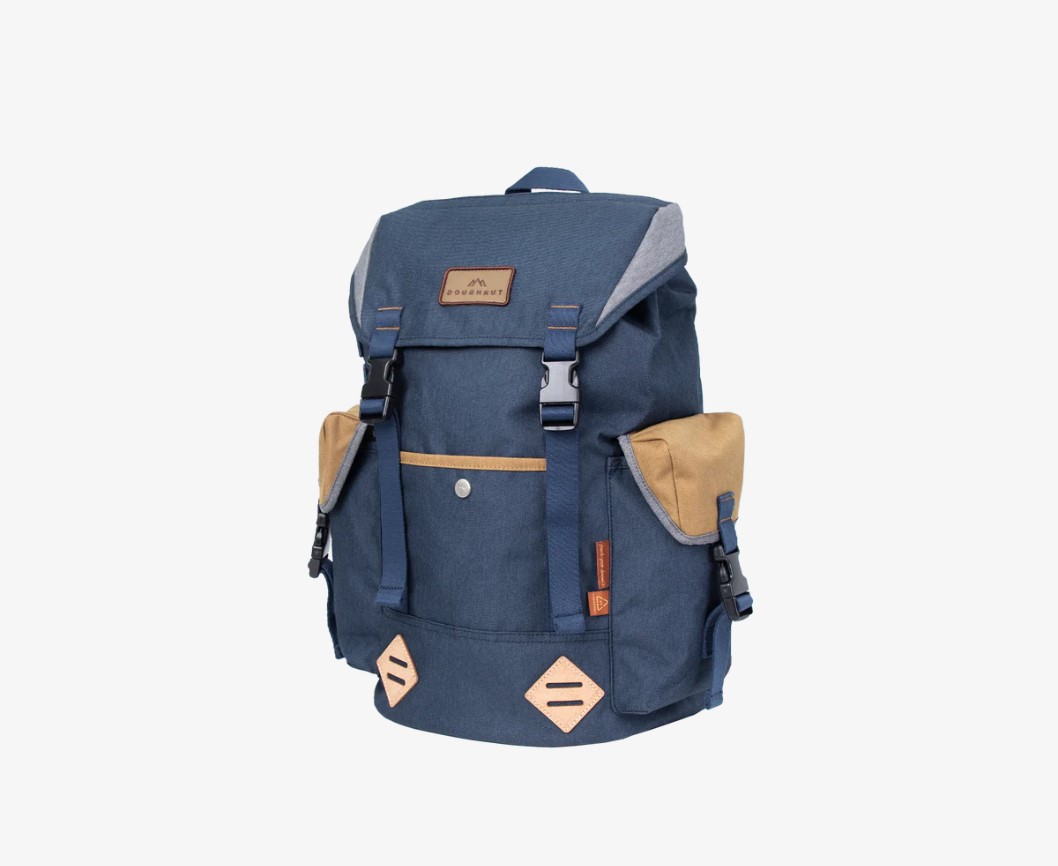 全新 Doughnut Grounder Happy Camper 背包 | 航海藍