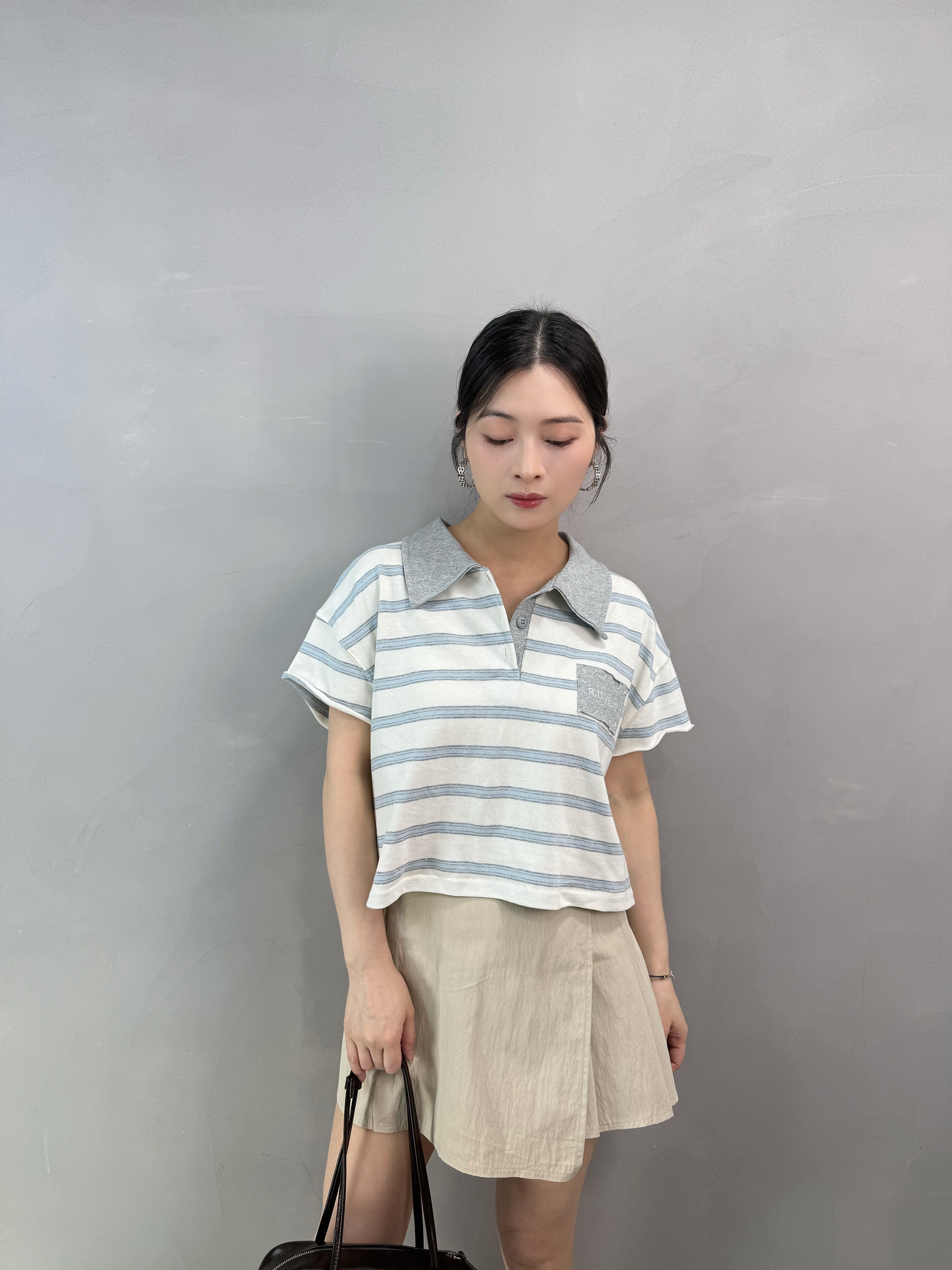 Q74 車章橫間polo tee