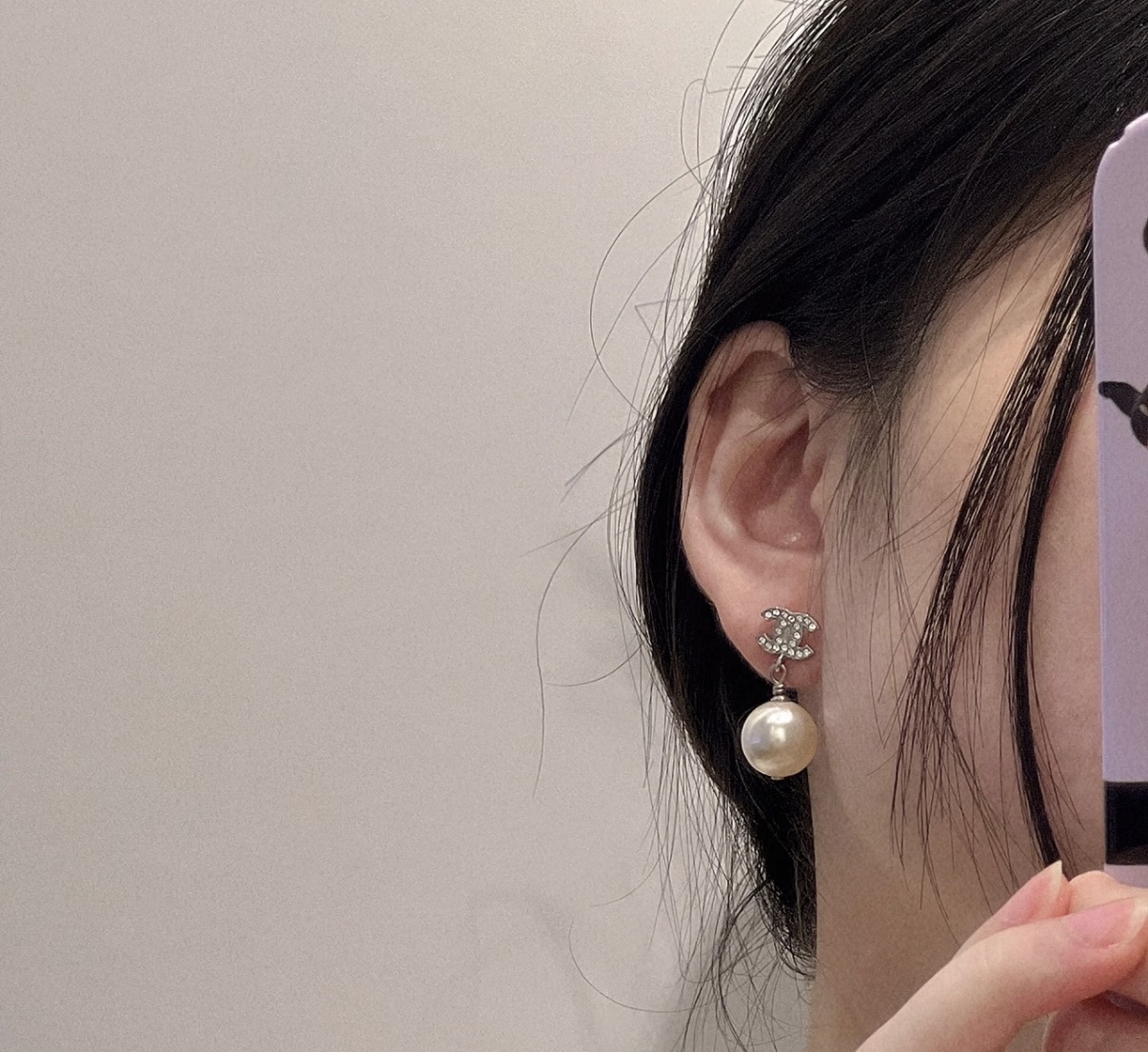 Chanel 吊款珍珠閃石CC Logo 耳環 