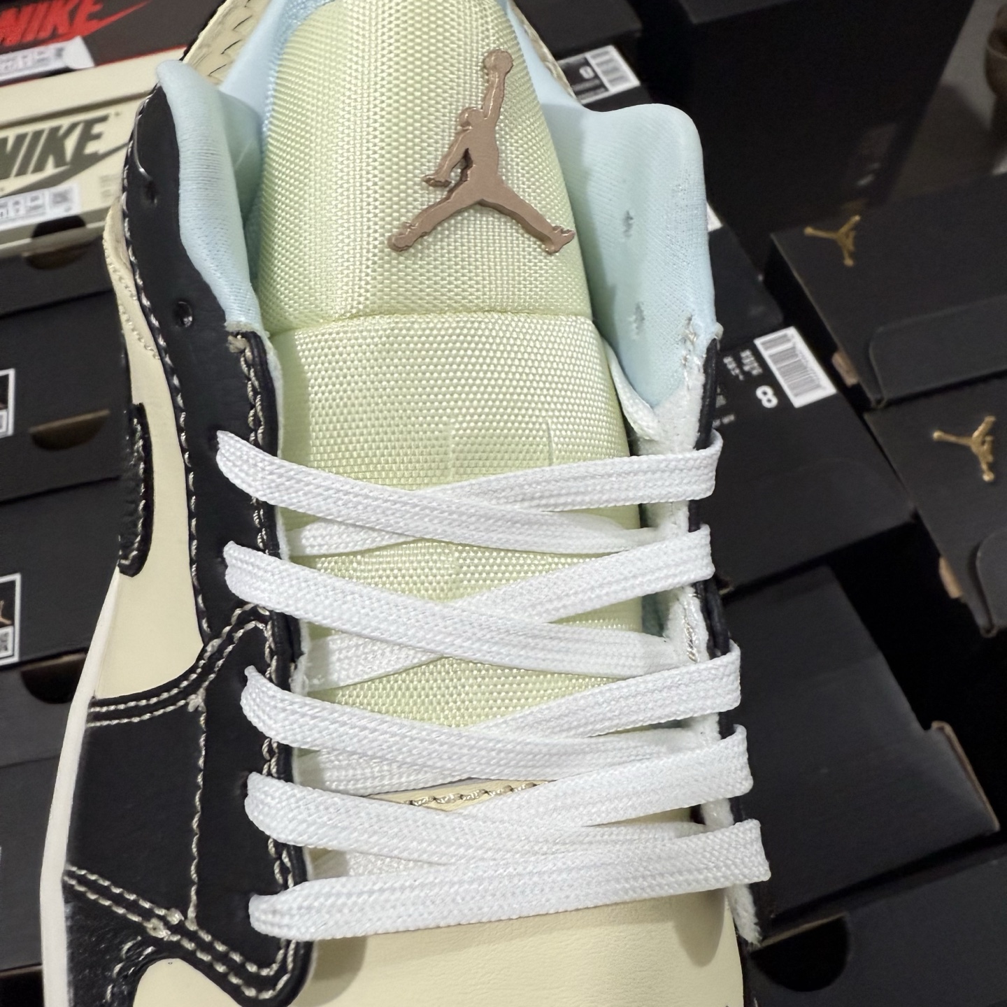 Nike Air Jordan 1 Low SE "Coconut Milk Black Muslin" HQ3437-101