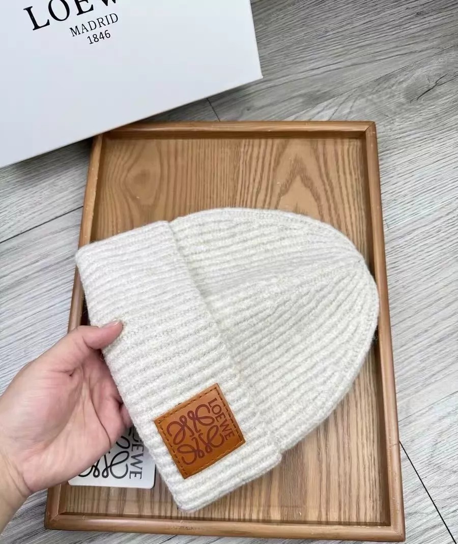 【原單】LOEWE Beanie in Wool 皮標logo針織帽