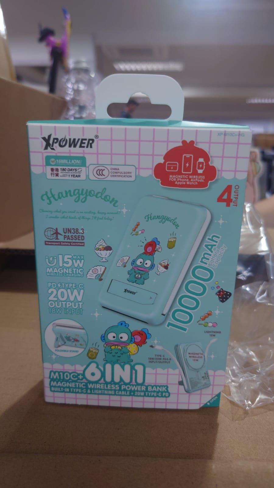 XPOWER Sanrio系列 6 合 1 磁吸無線充電寶，內置 Type-C 和 Lightning 線纜 + 20W Type-C PD